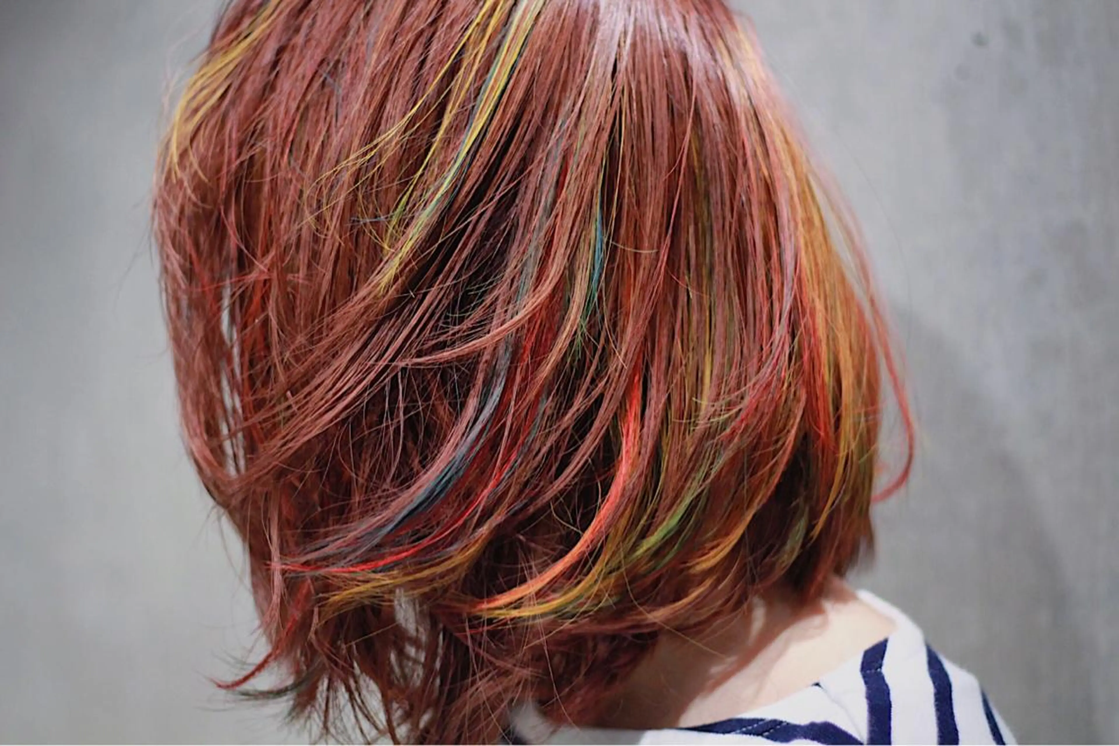 ミディアム カラー ヘアアレンジ ブルーカラー ブラウンカラー ダブルカラー ハイライトカラー オレンジ 遠藤悠大/メンズ縮毛 /メンズカットのヘアスタイル