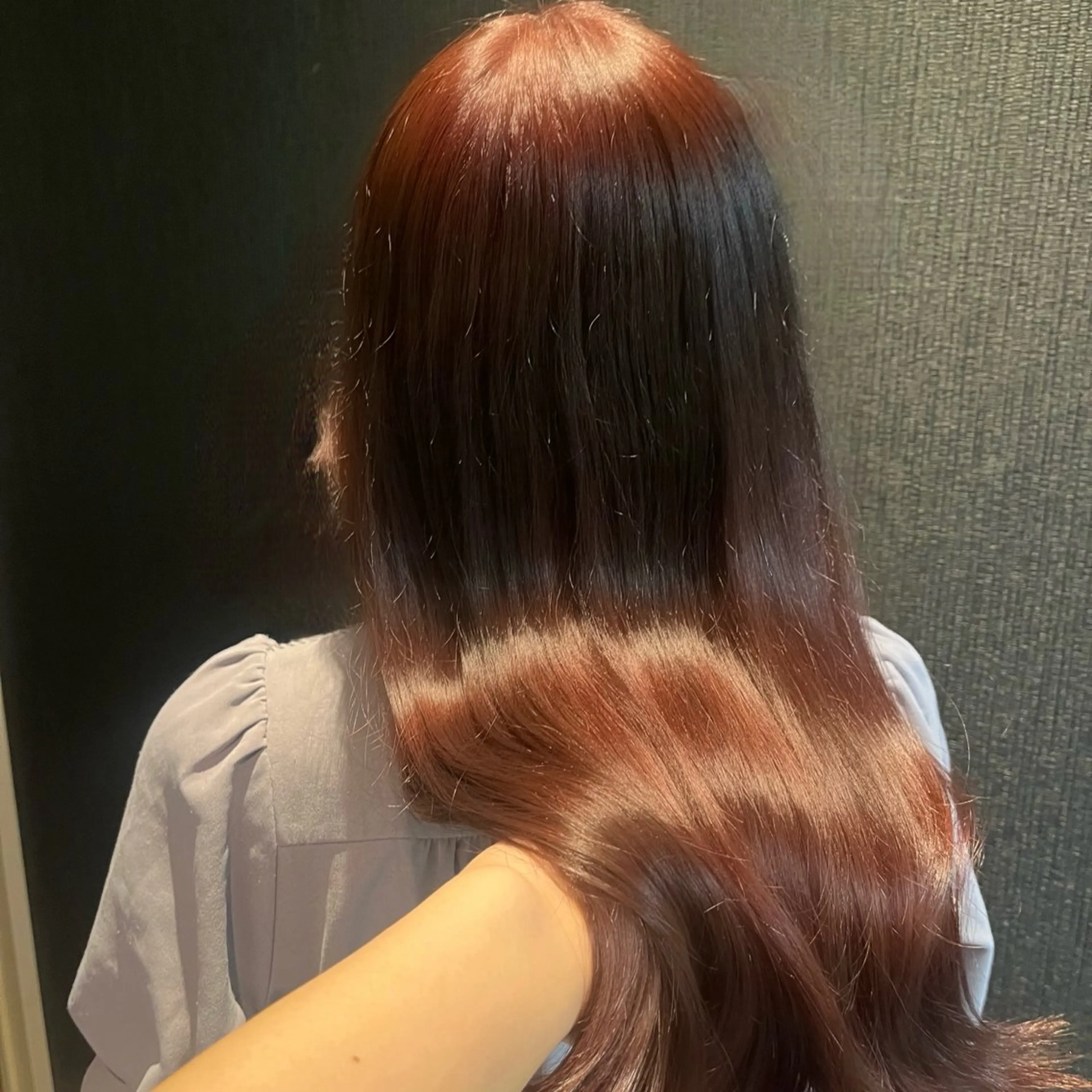 ロング カラー カット ヘアカラー 生活に馴染む デザイン/鏡ゆうかのヘアスタイル