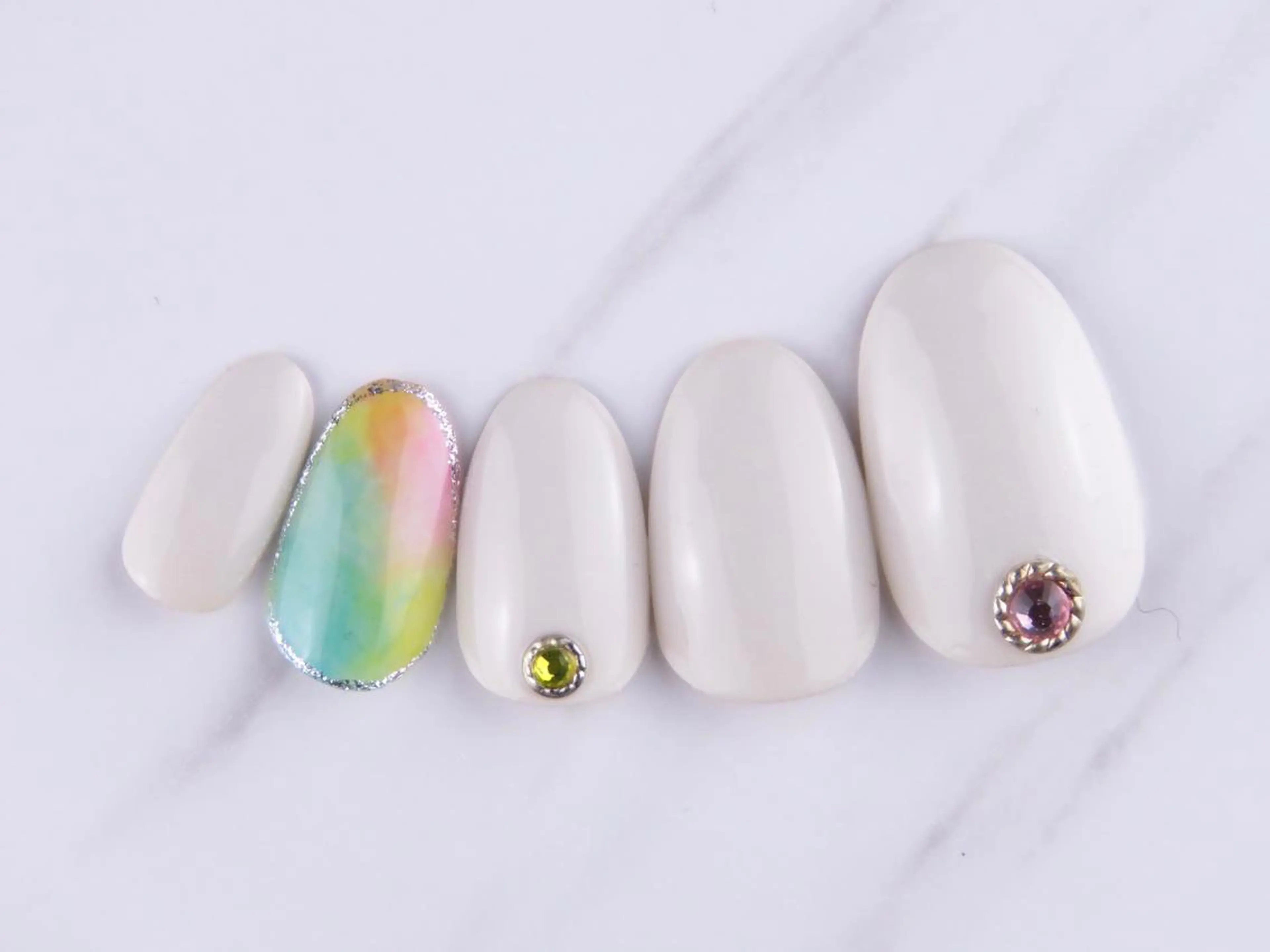 ネイル ネイリスト シンのネイルデザイン