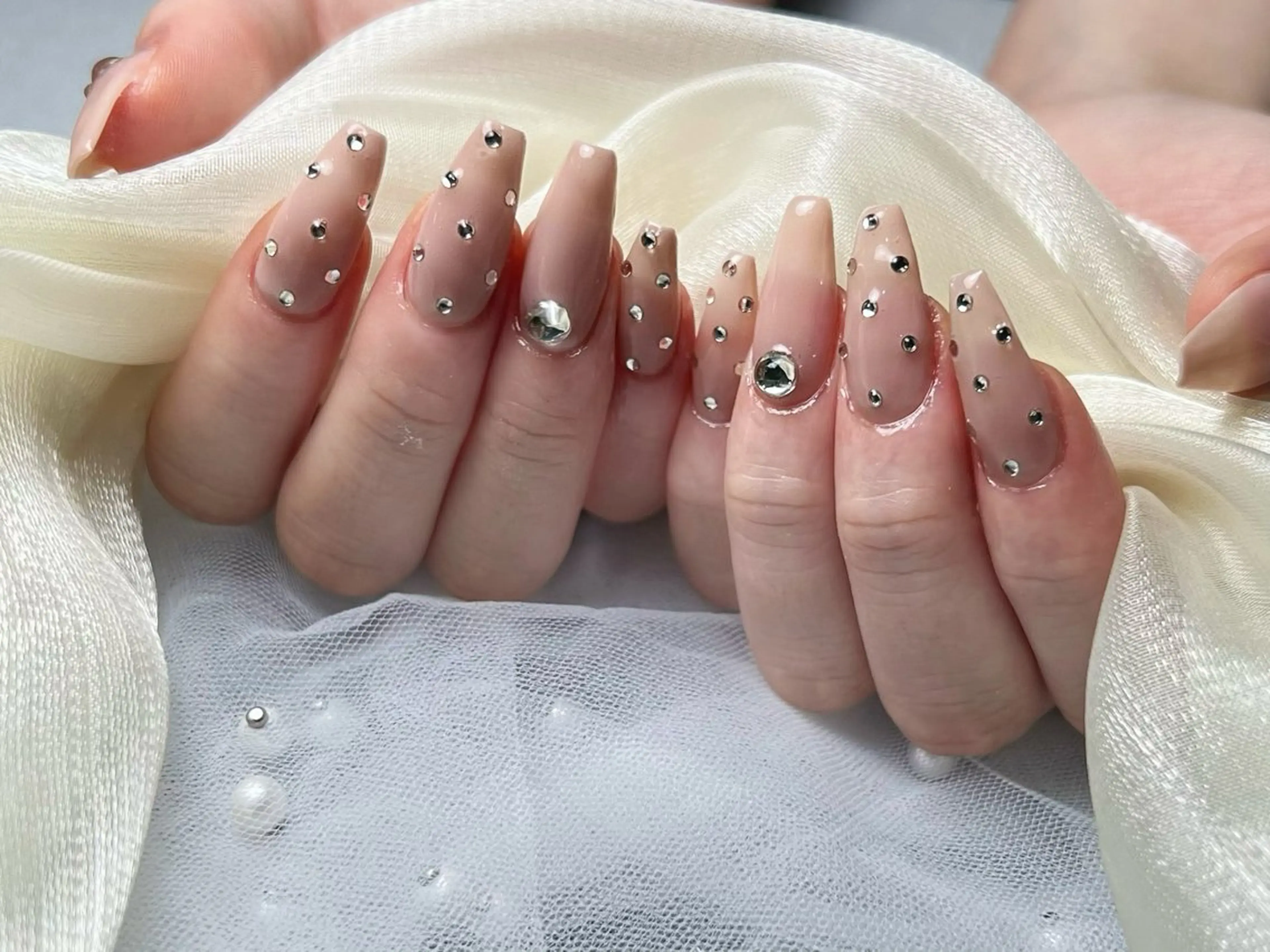 ネイル 長さ出し フレンチネイル ジェルネイル ガラスフレンチ 韓国ネイル ハンドネイル ハンドケア HD Studioのネイルデザイン