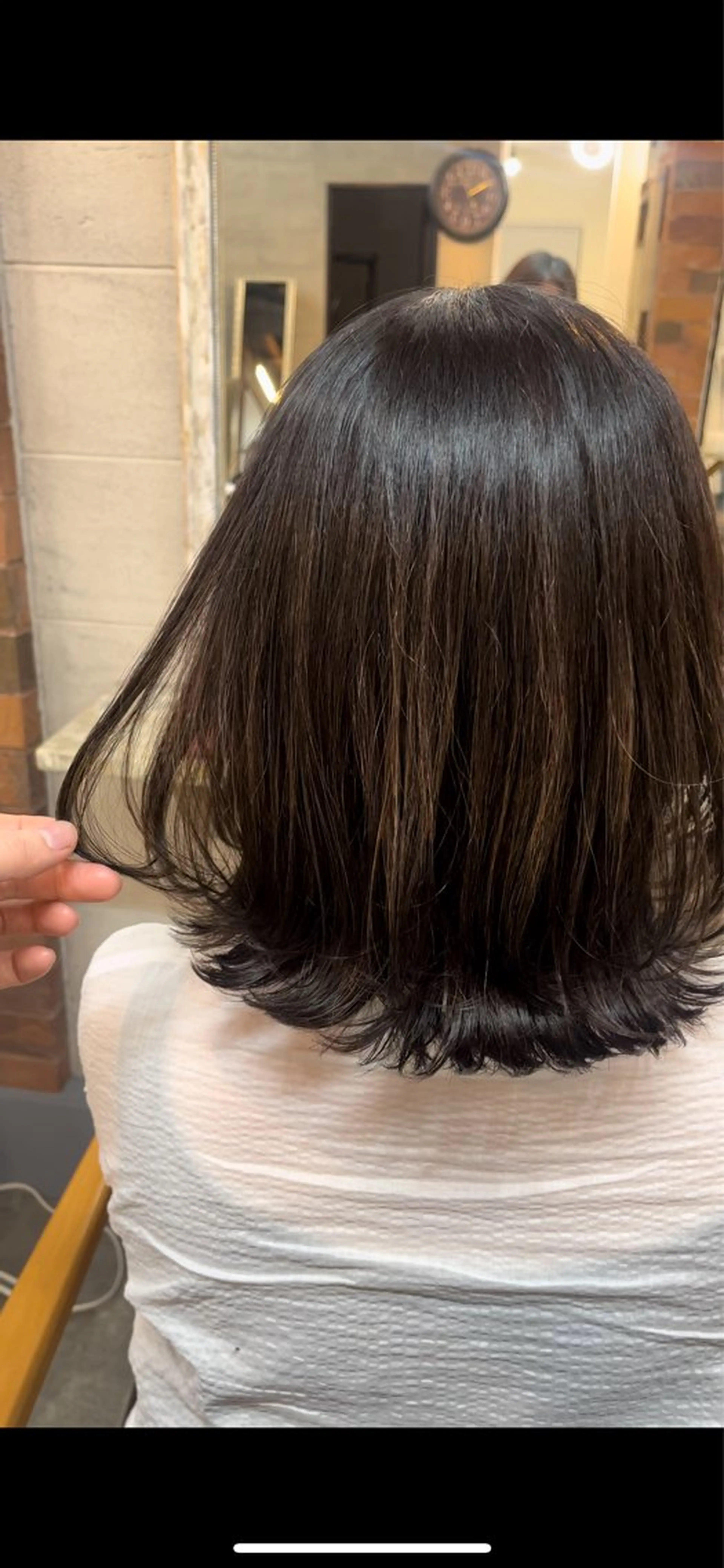 ミディアム レイヤーカット 柳生 美穂のヘアスタイル