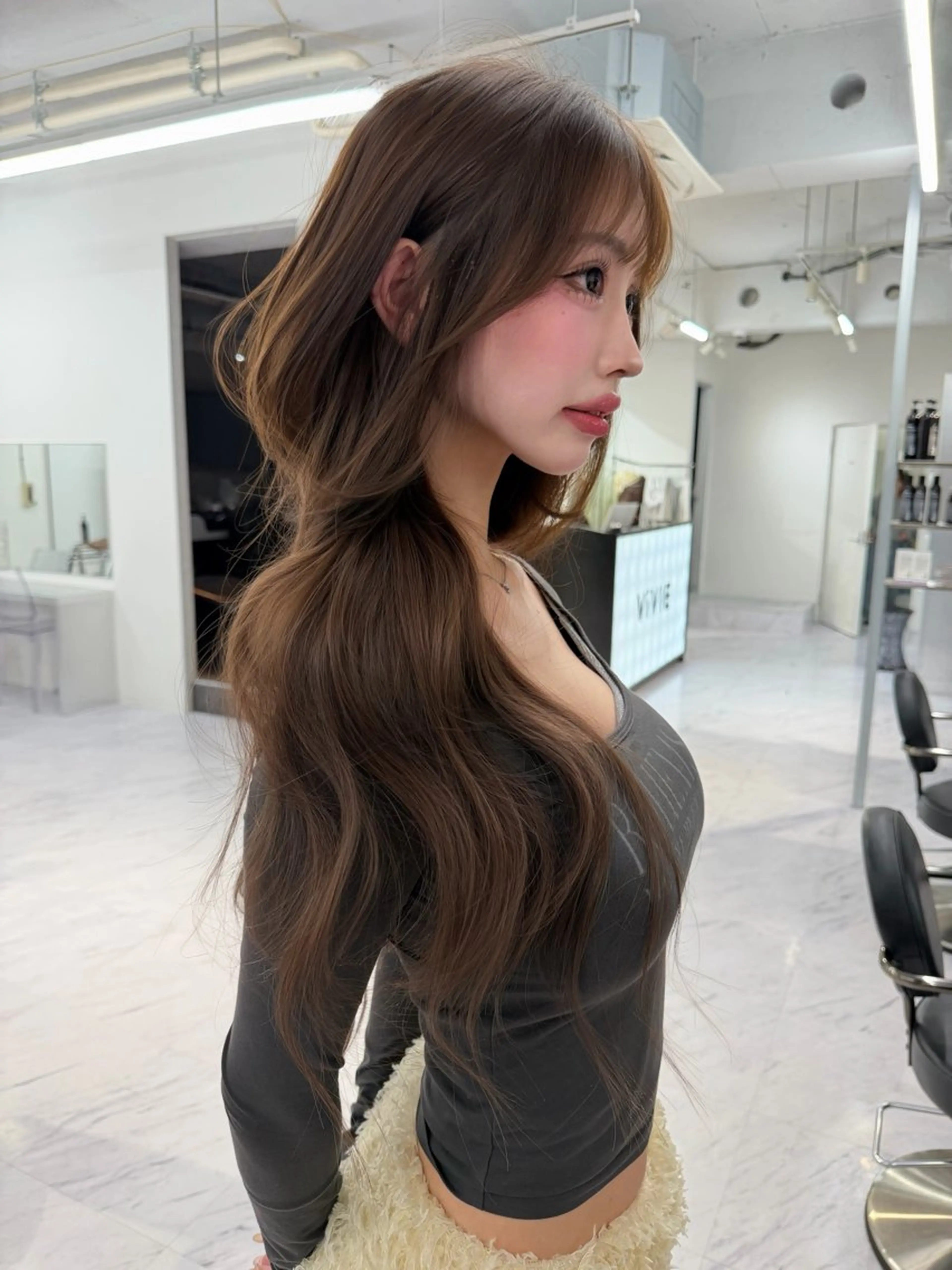 ロング カラー カット ヘアカラー トリートメント ヘアセット Rita/髪質改善 /透明感カラーのヘアスタイル