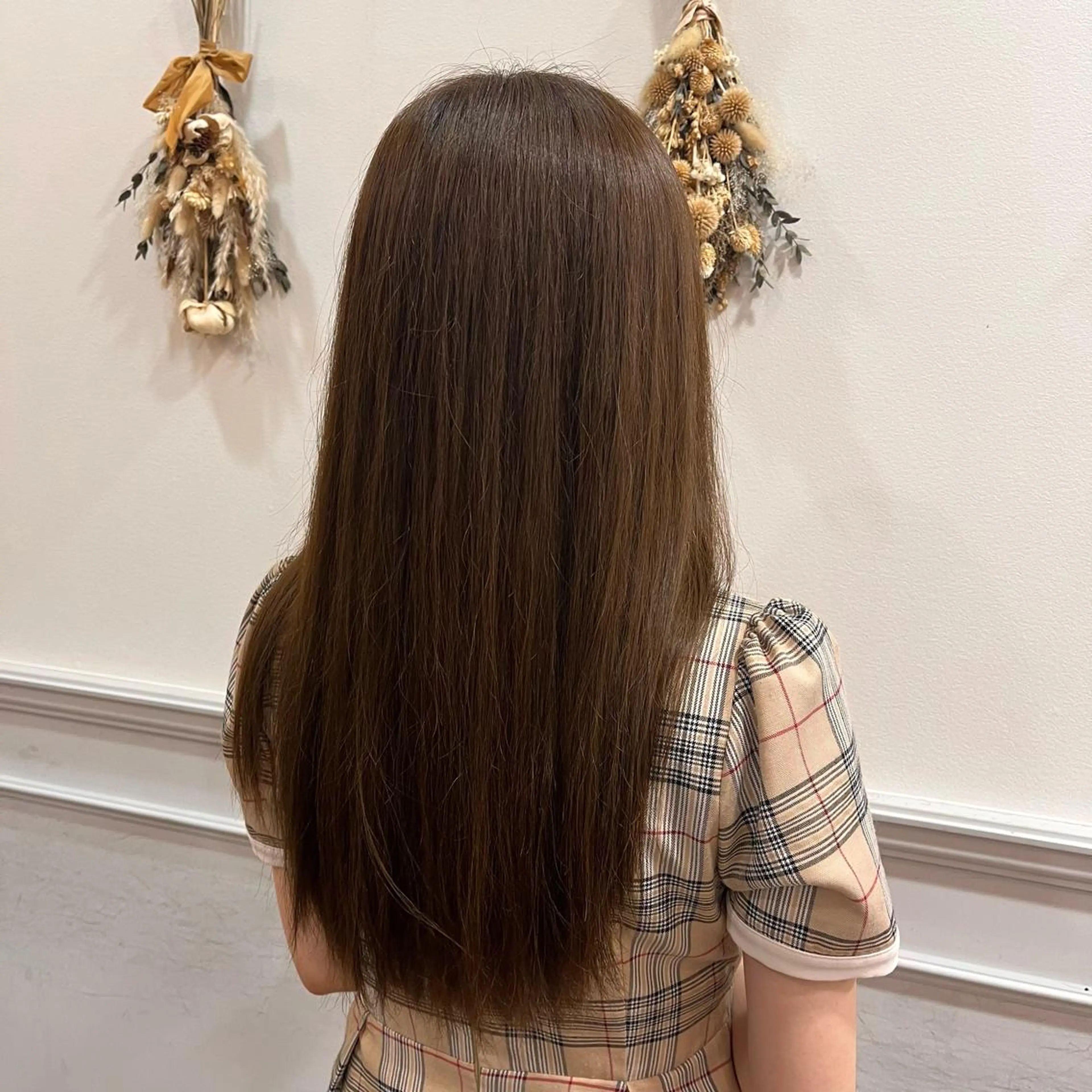 ロング カラー ヘアカラー よしだ しおりのヘアスタイル