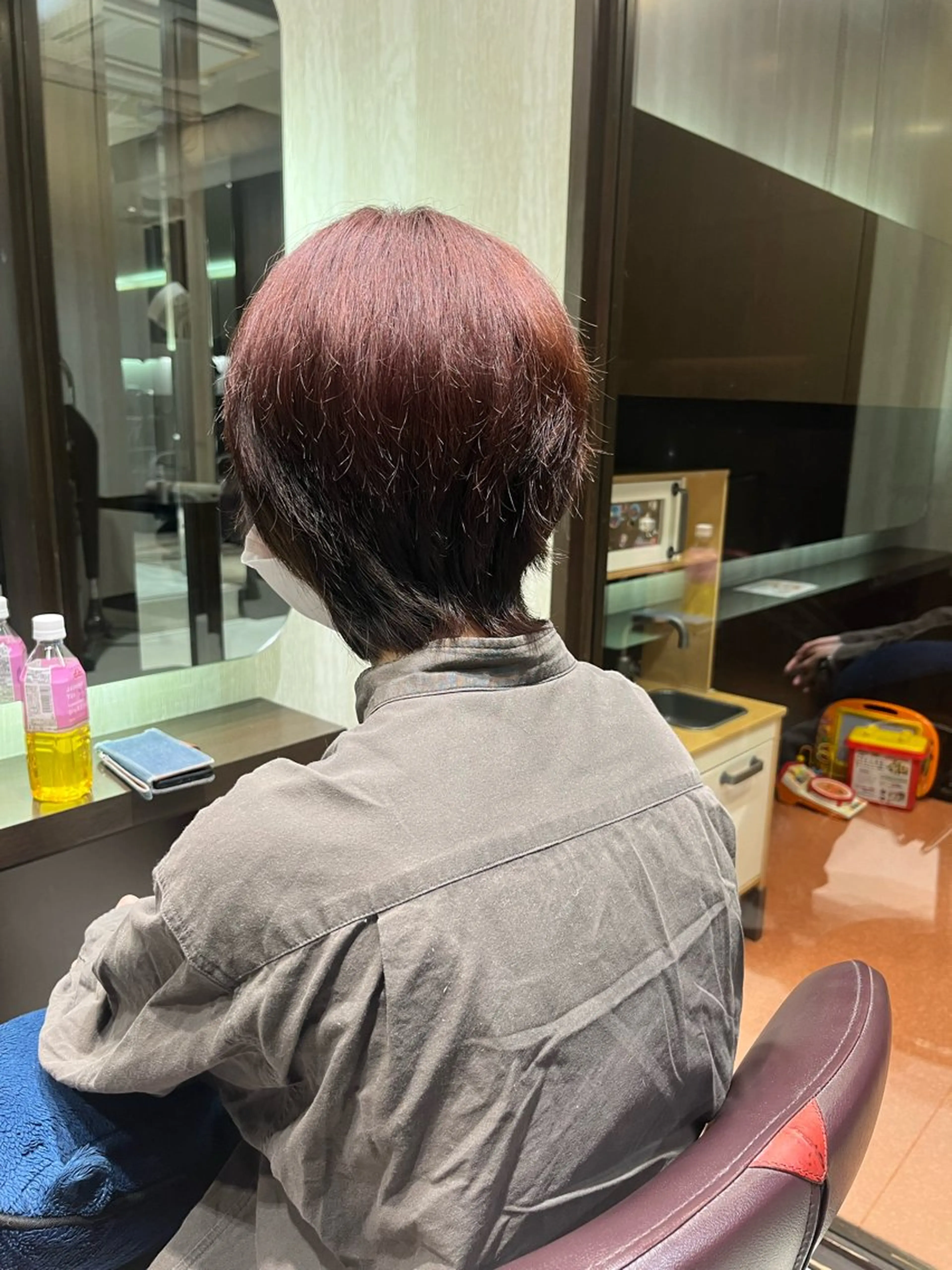 カラー ヘアカラー 吉松 舞夏のヘアスタイル