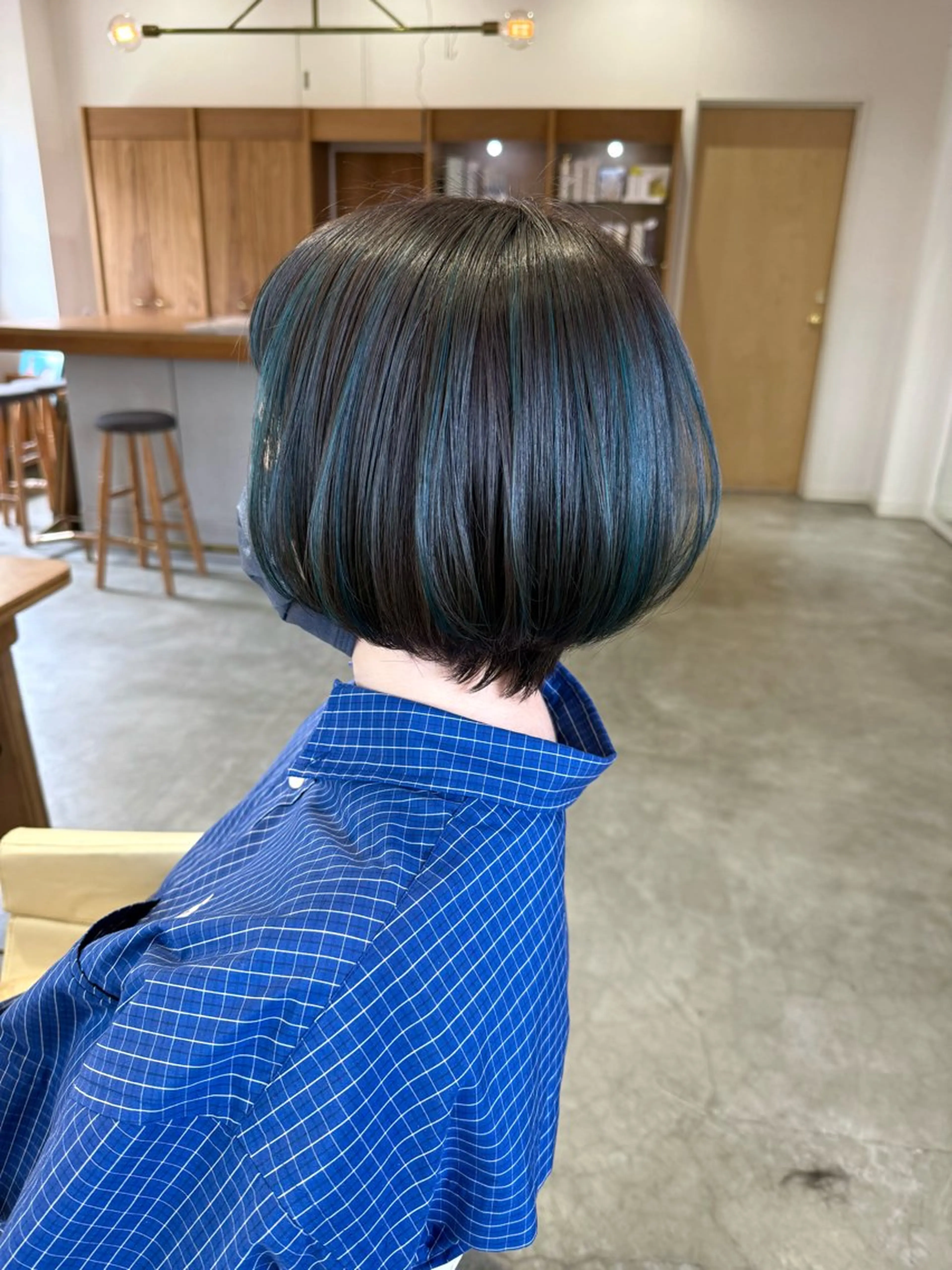 ショート カラー ブルーカラー ハイライトカラー ハイライト ショートヘア カット ヘアカラー フラム所属・WATANABE MISAKIのヘアスタイル