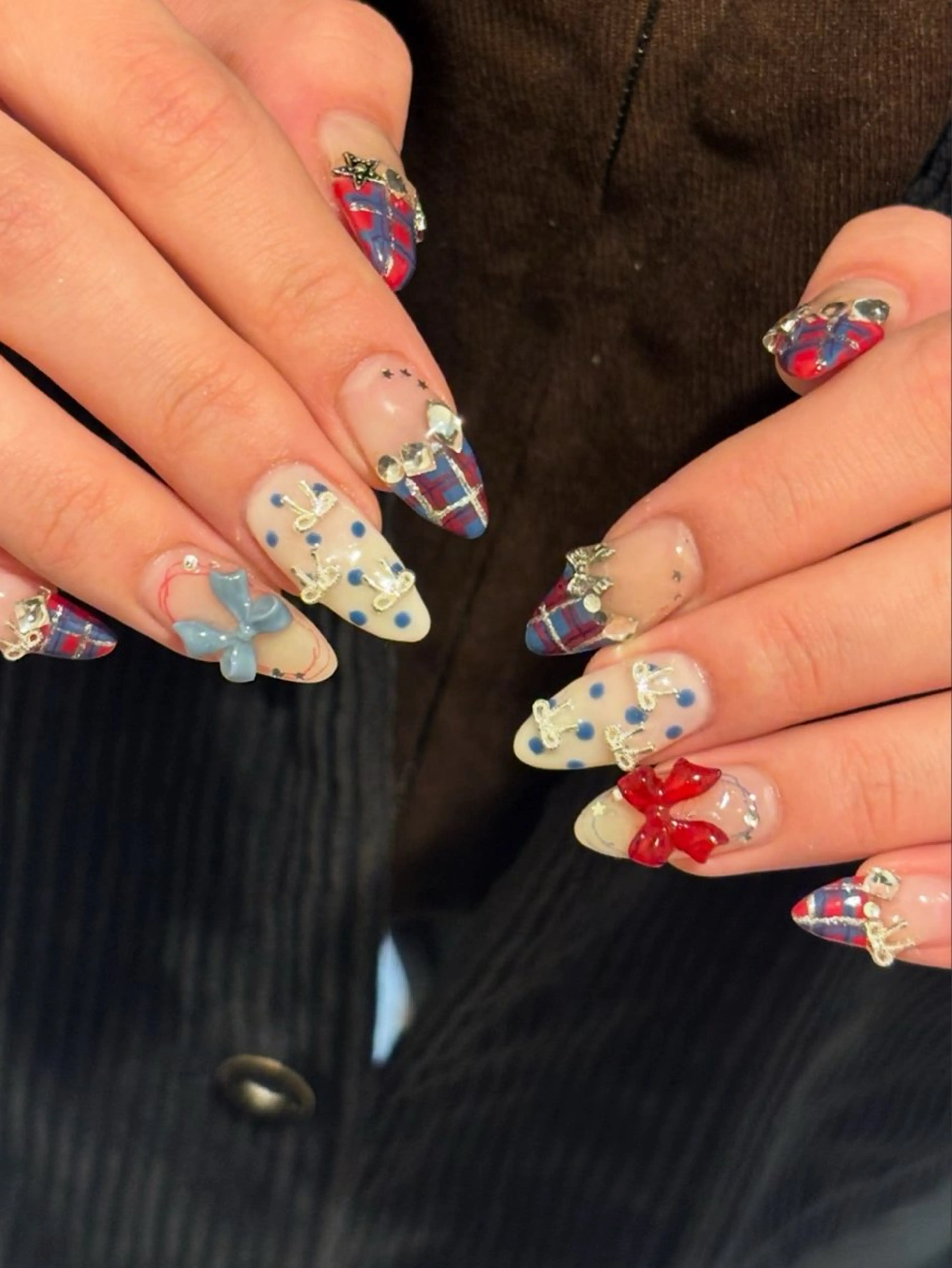 ネイル ハンドネイル émure. / パラジェル認定のネイルデザイン