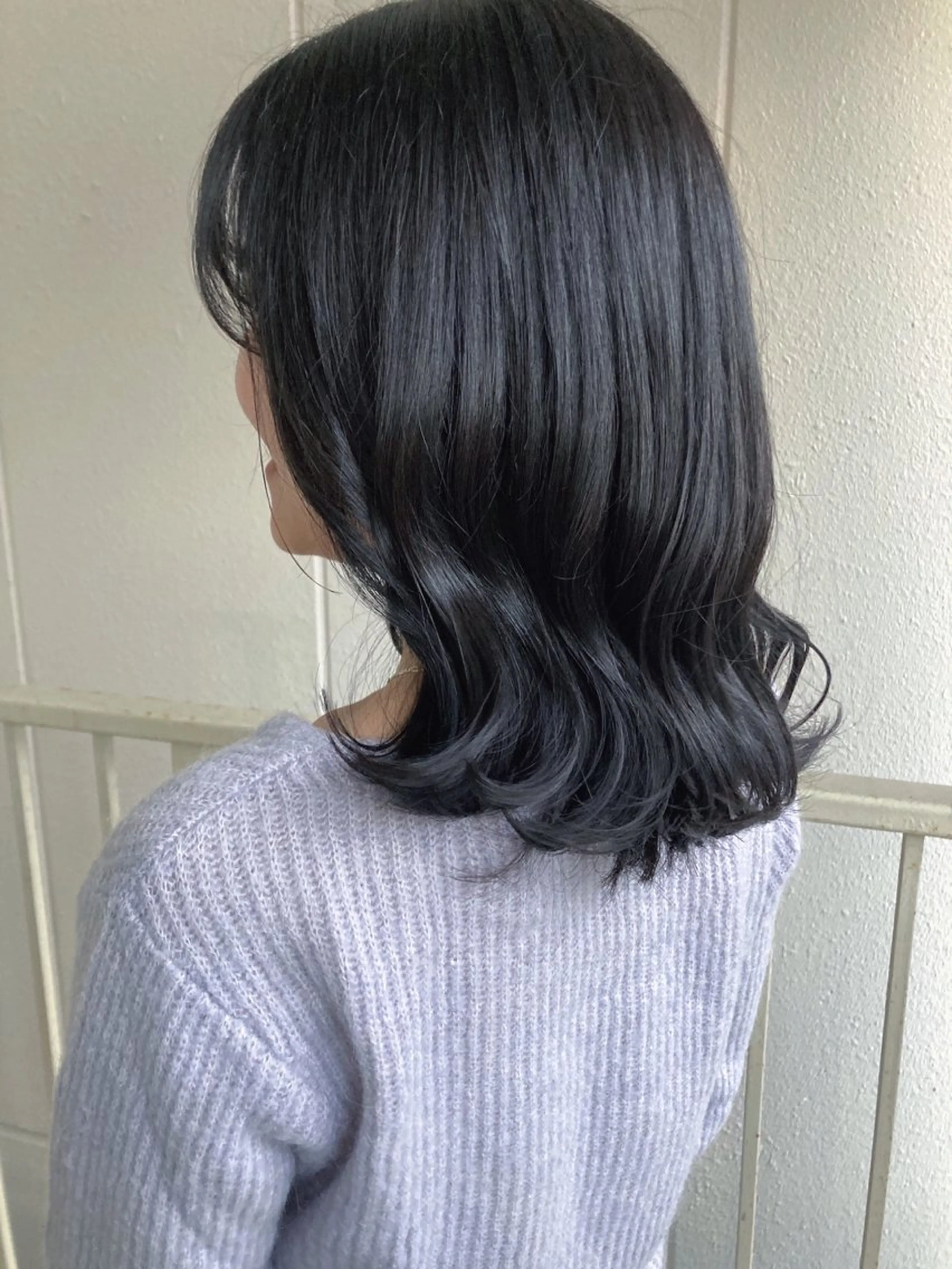 ミディアム roka ノゾミのヘアスタイル