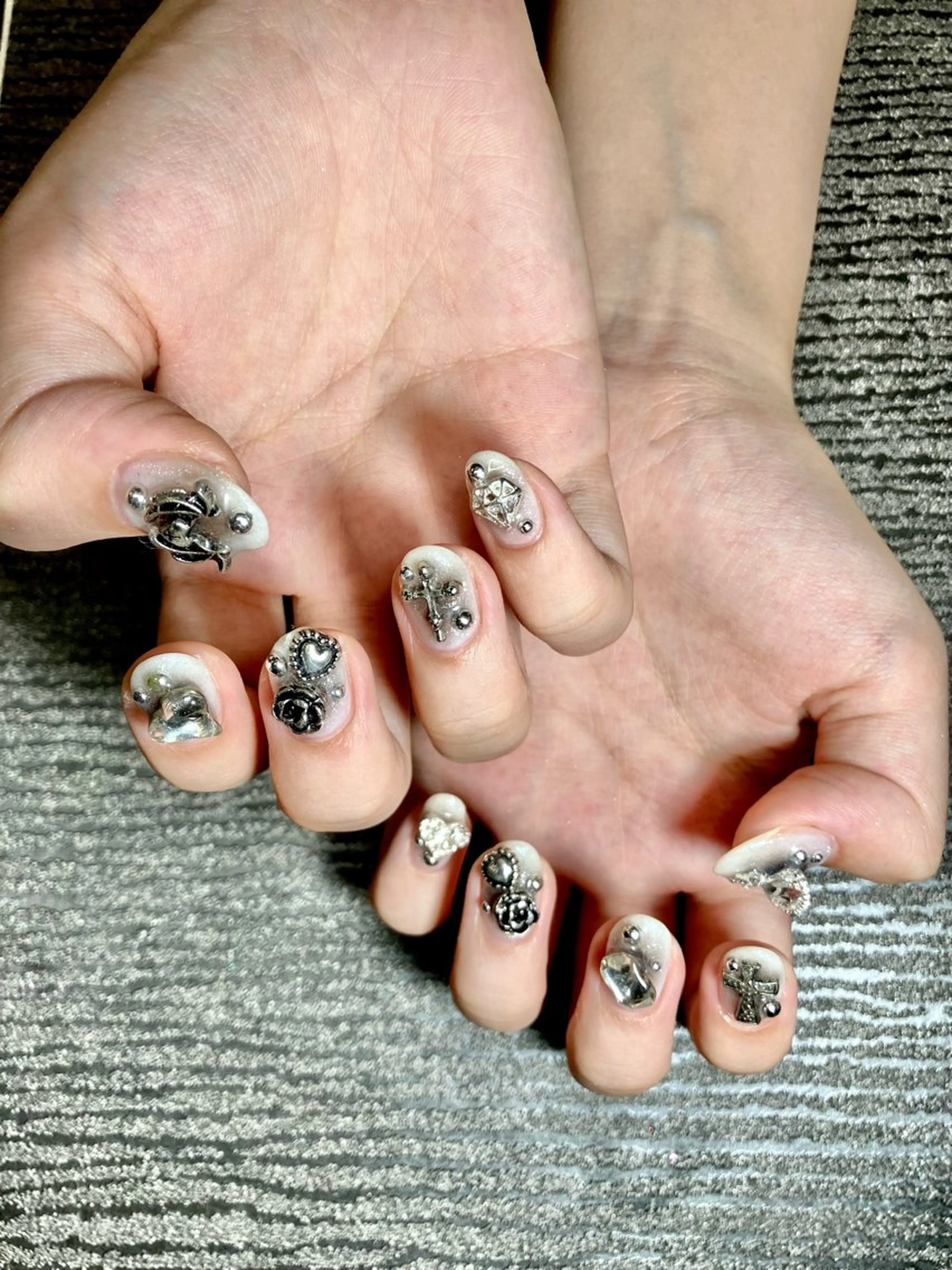ネイル ハンドネイル Liennail 持込デザインやり放題のネイルデザイン