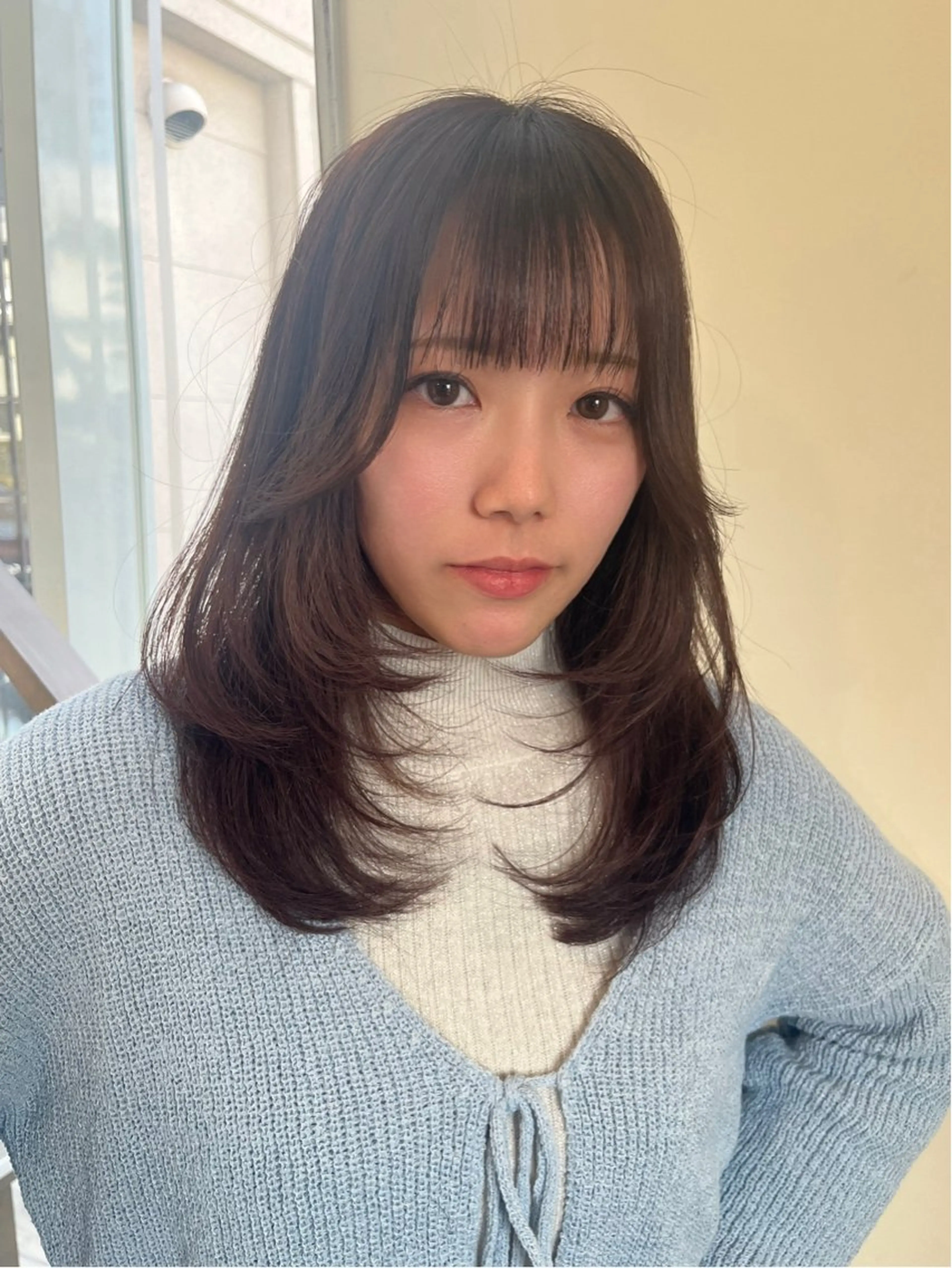 セミロング カラー 透明感カラー くびれヘア 顔周りカット 韓国風ヘア レイヤーカット カット ヘアカラー トリートメント 💫レイヤーカット✨ 透明感カラー工藤雄大のヘアスタイル