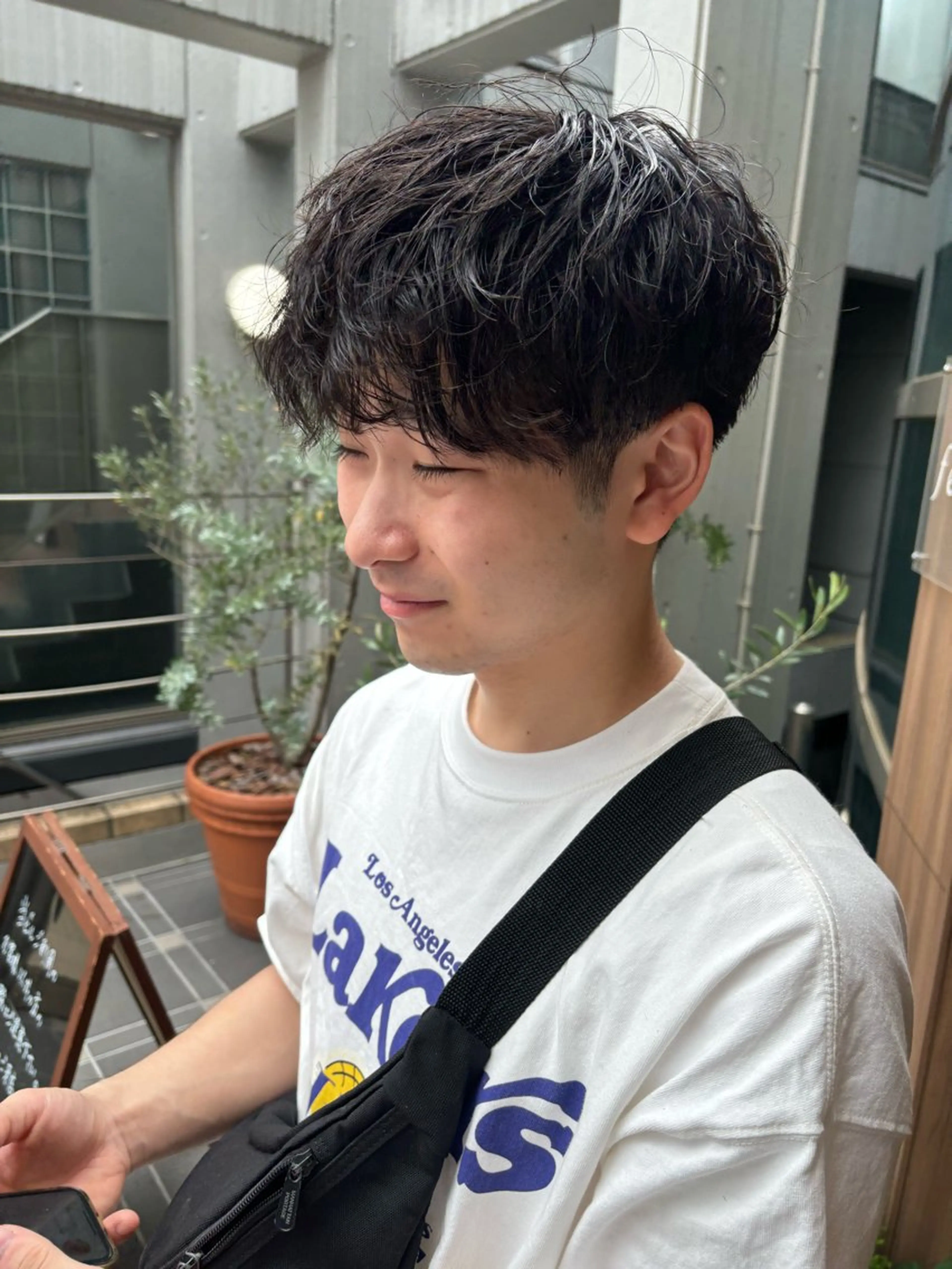 パーマ メンズ 池田理紗/メンズ カット/切りっぱなしのヘアスタイル