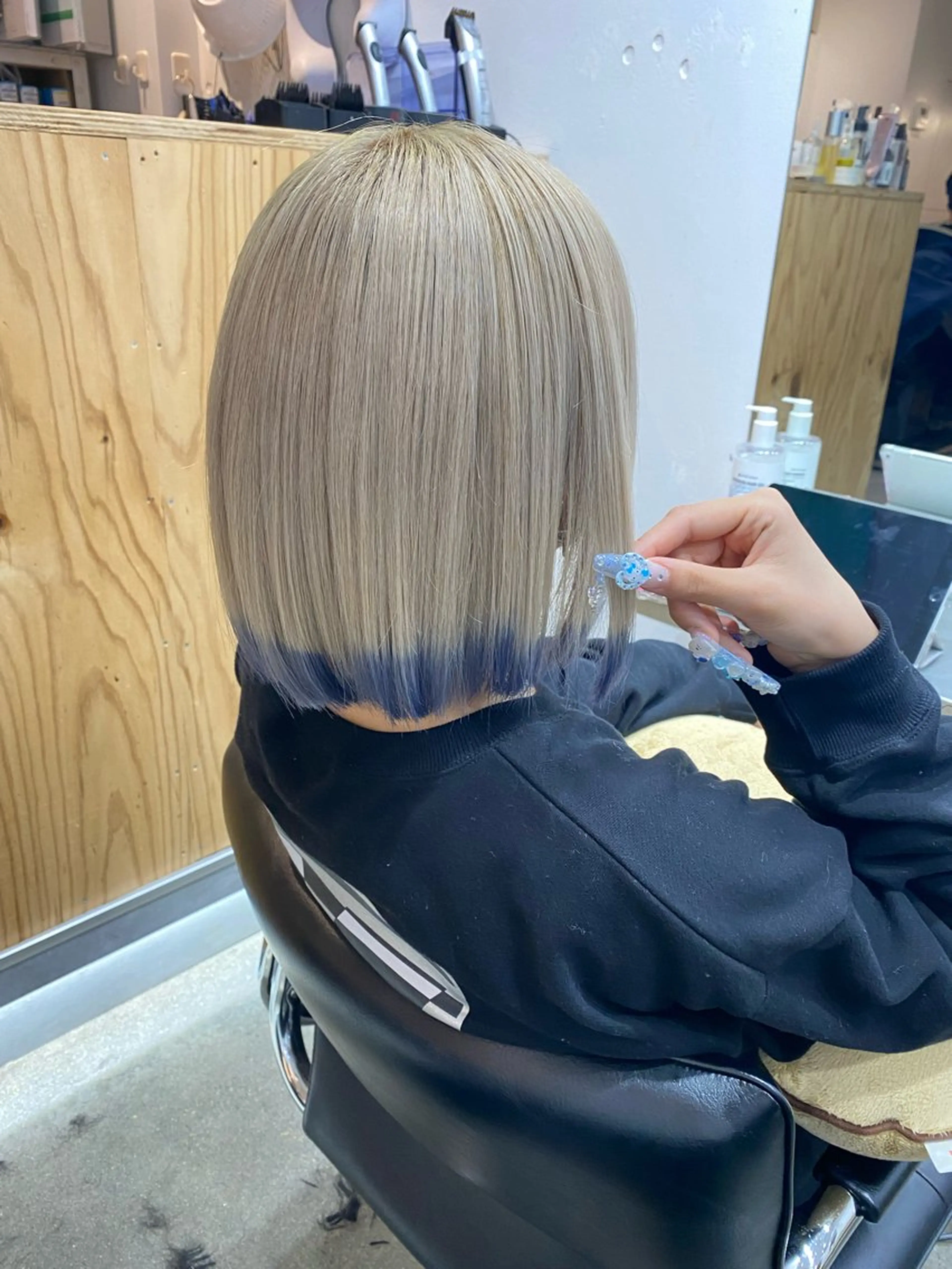 ミディアム カラー 切りっぱなしボブ ボブ SALOWIN新宿三丁目【サロウィン】所属・レイヤー🔶髪質改善 🔶透明感カラー青木のヘアスタイル