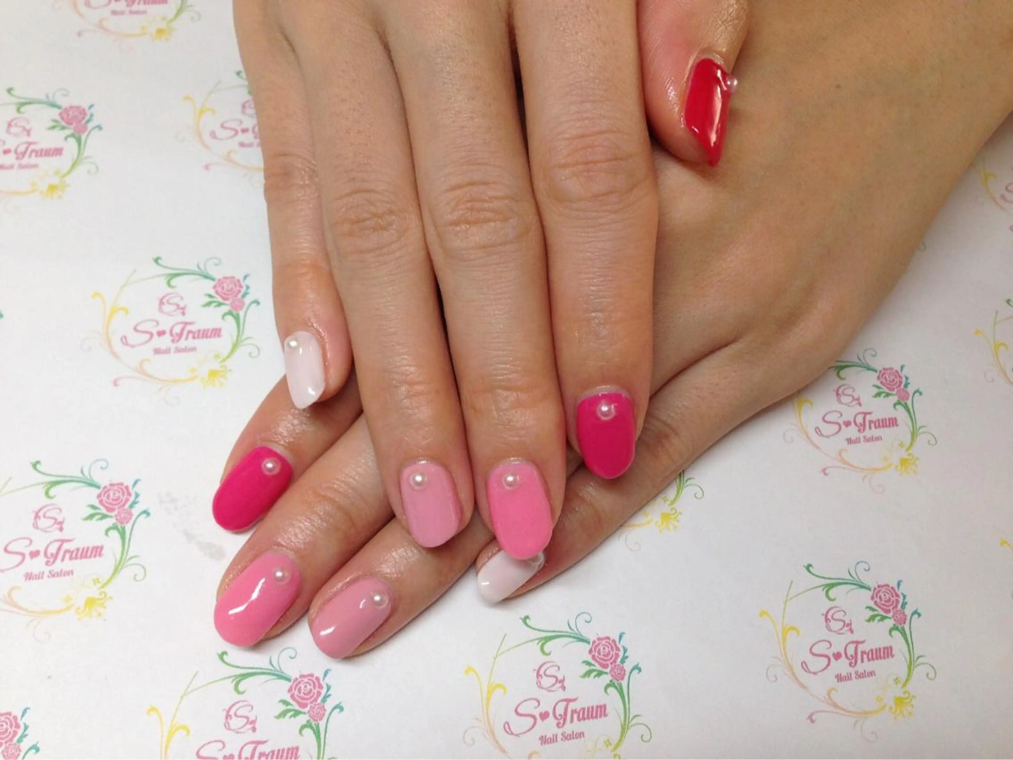 ネイル Nail Salon S-Traum所属・Nail Salon S-Traumのネイルデザイン