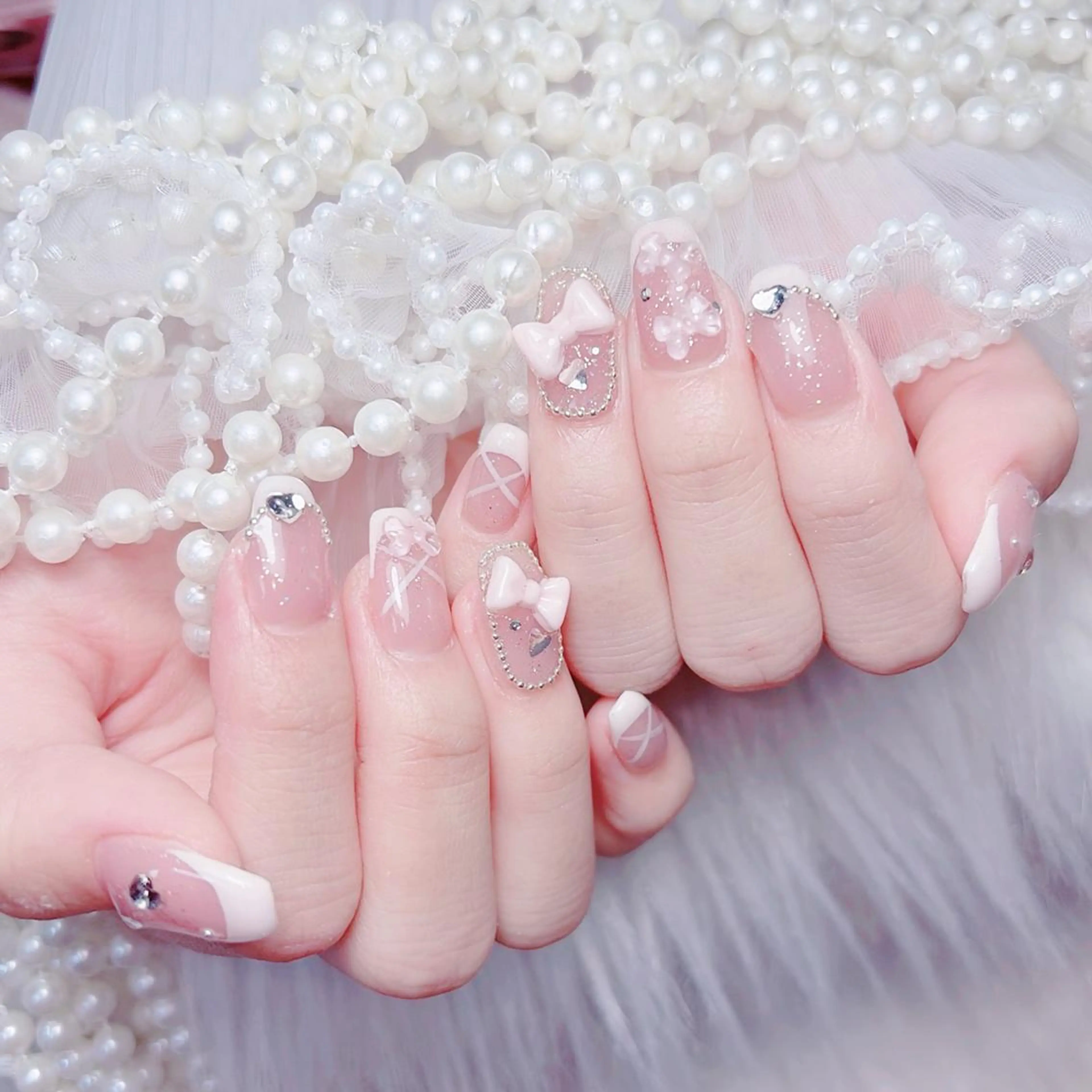 ネイル 🎀まゆ 🪽🐾のネイルデザイン