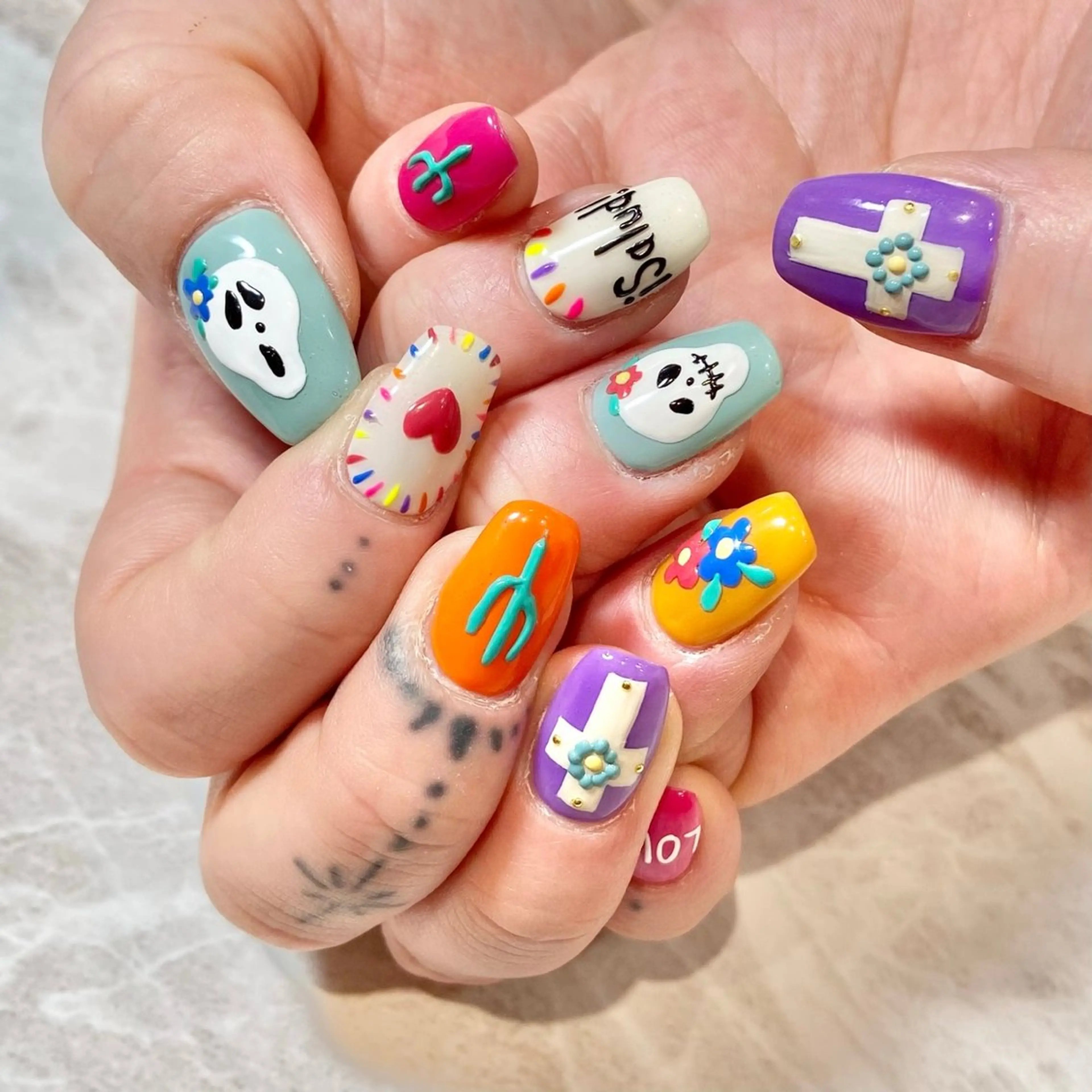 ネイル ハンドネイル kushida 《再現ネイル》のネイルデザイン