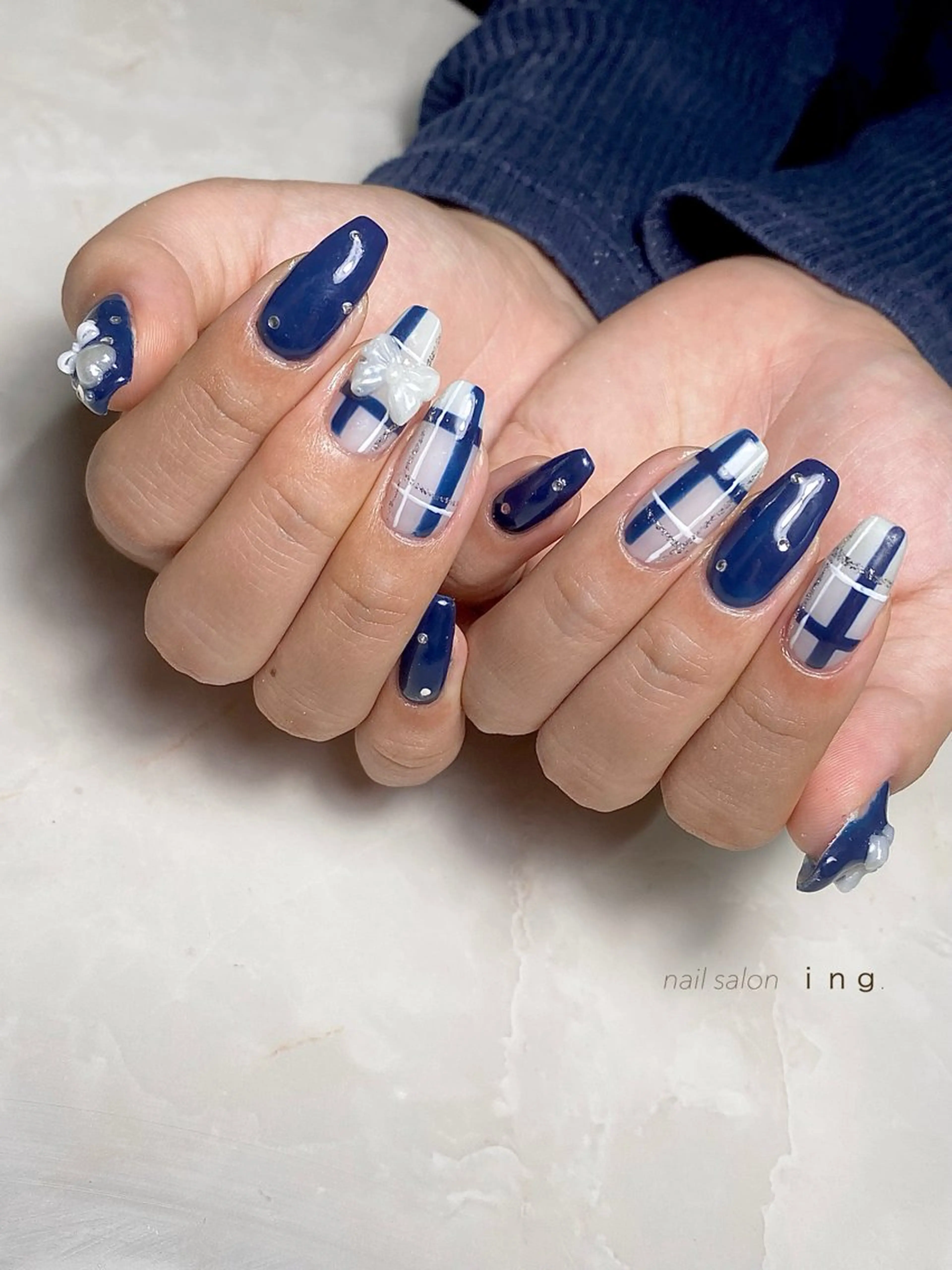 ネイル シンプルネイル ｉｎｇ .のネイルデザイン