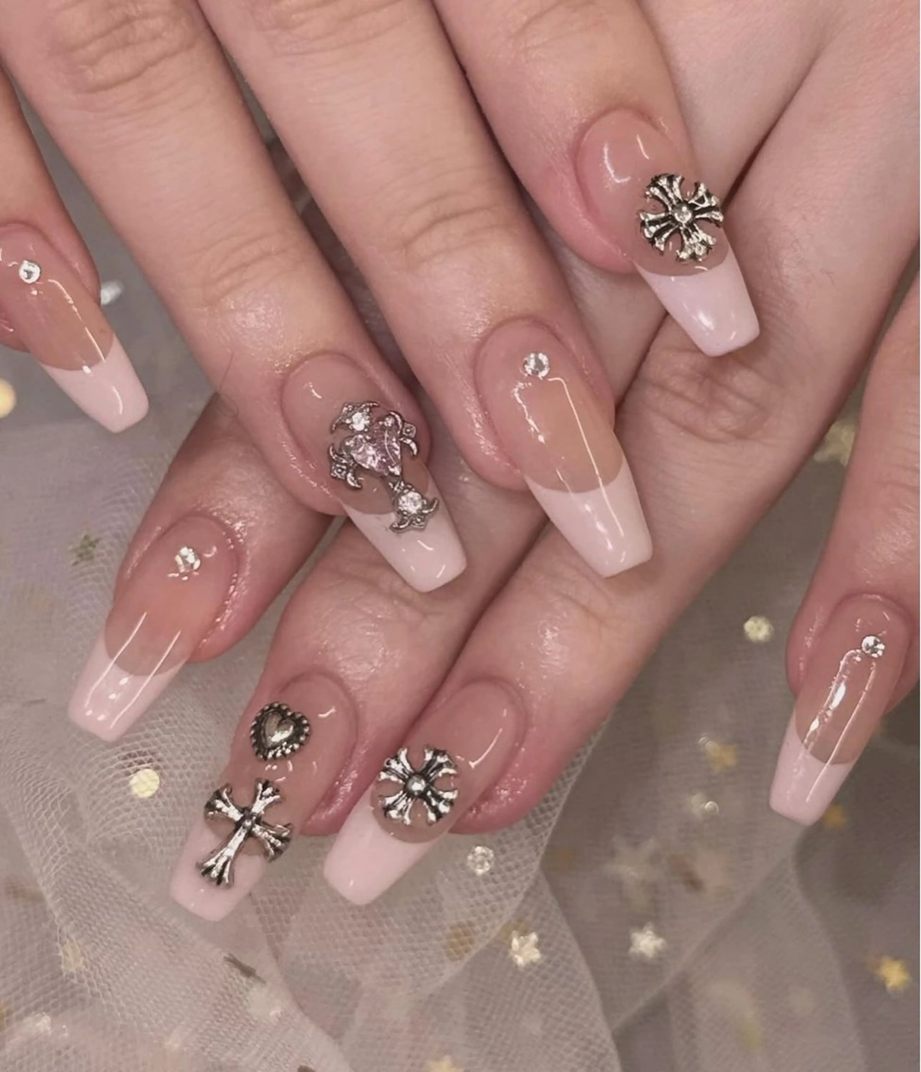 ネイル グラデーション キラキラネイル ワンカラーネイル 冬ネイル Jenn Nail Salonのネイルデザイン