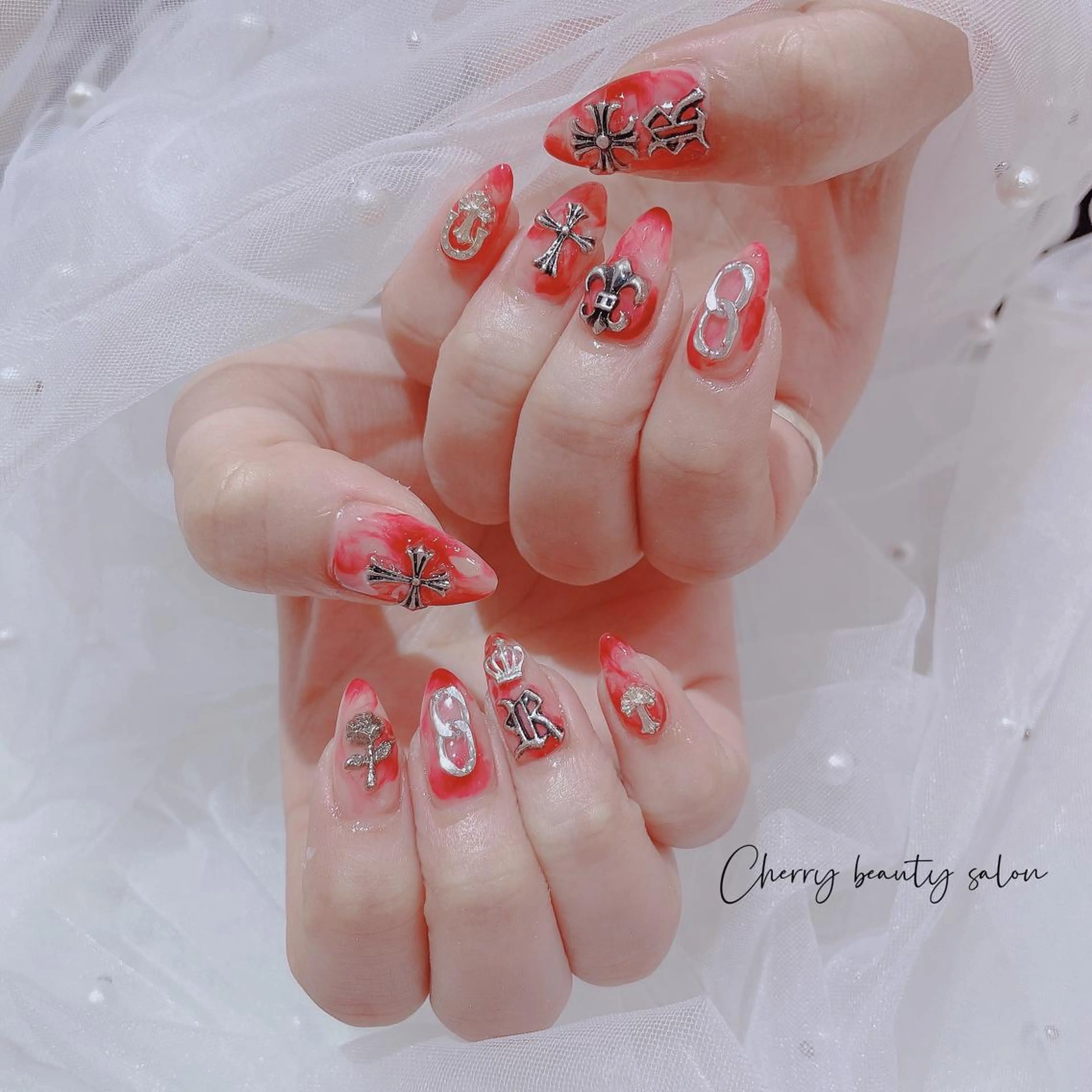 ネイル SAKURA 🍒のネイルデザイン