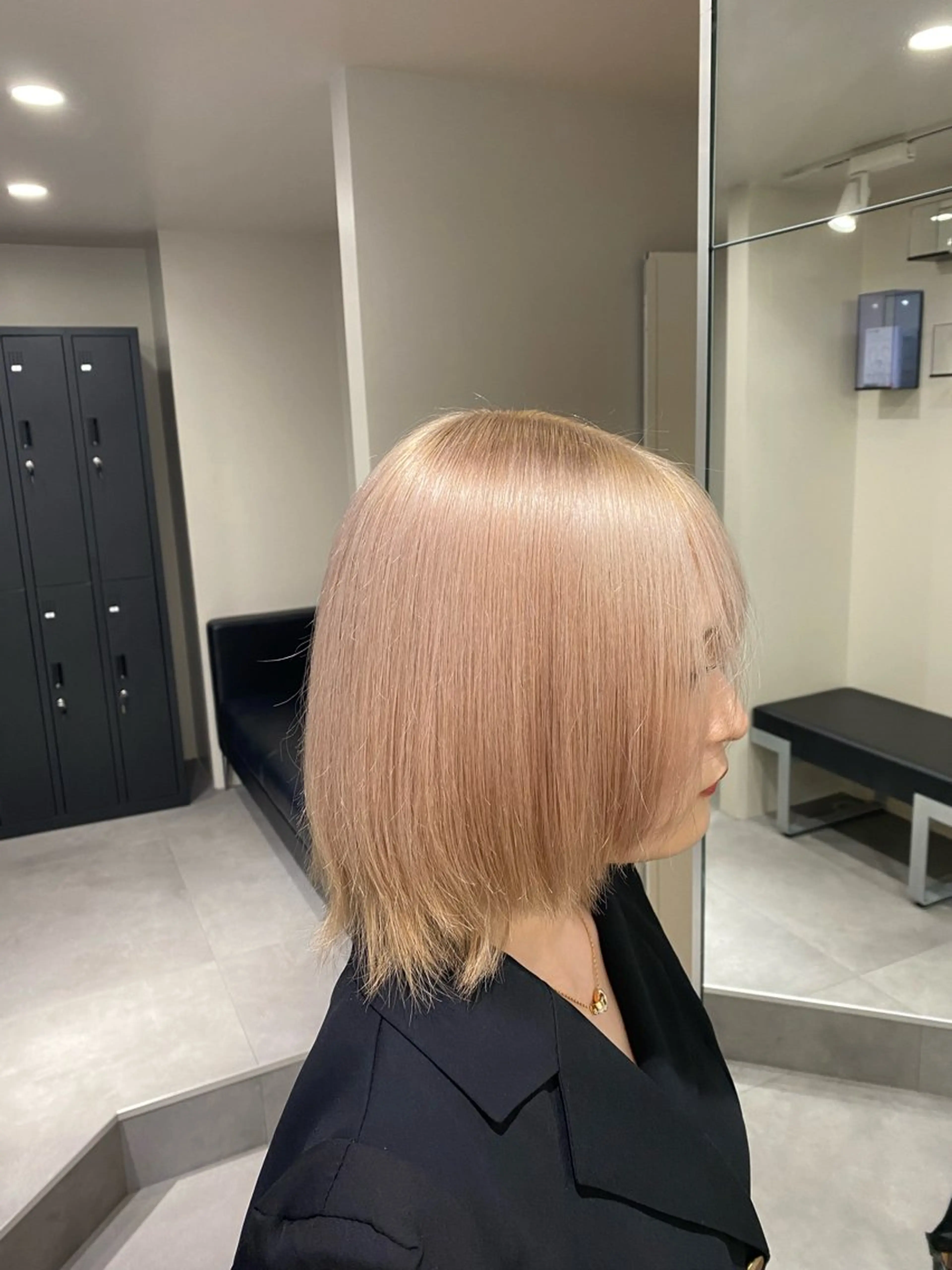 ミディアム カラー ヘアカラー トリートメント ベレーザ渋谷所属・🦋ハイトーン・髪質 改善🦋成嶋 朋希のヘアスタイル