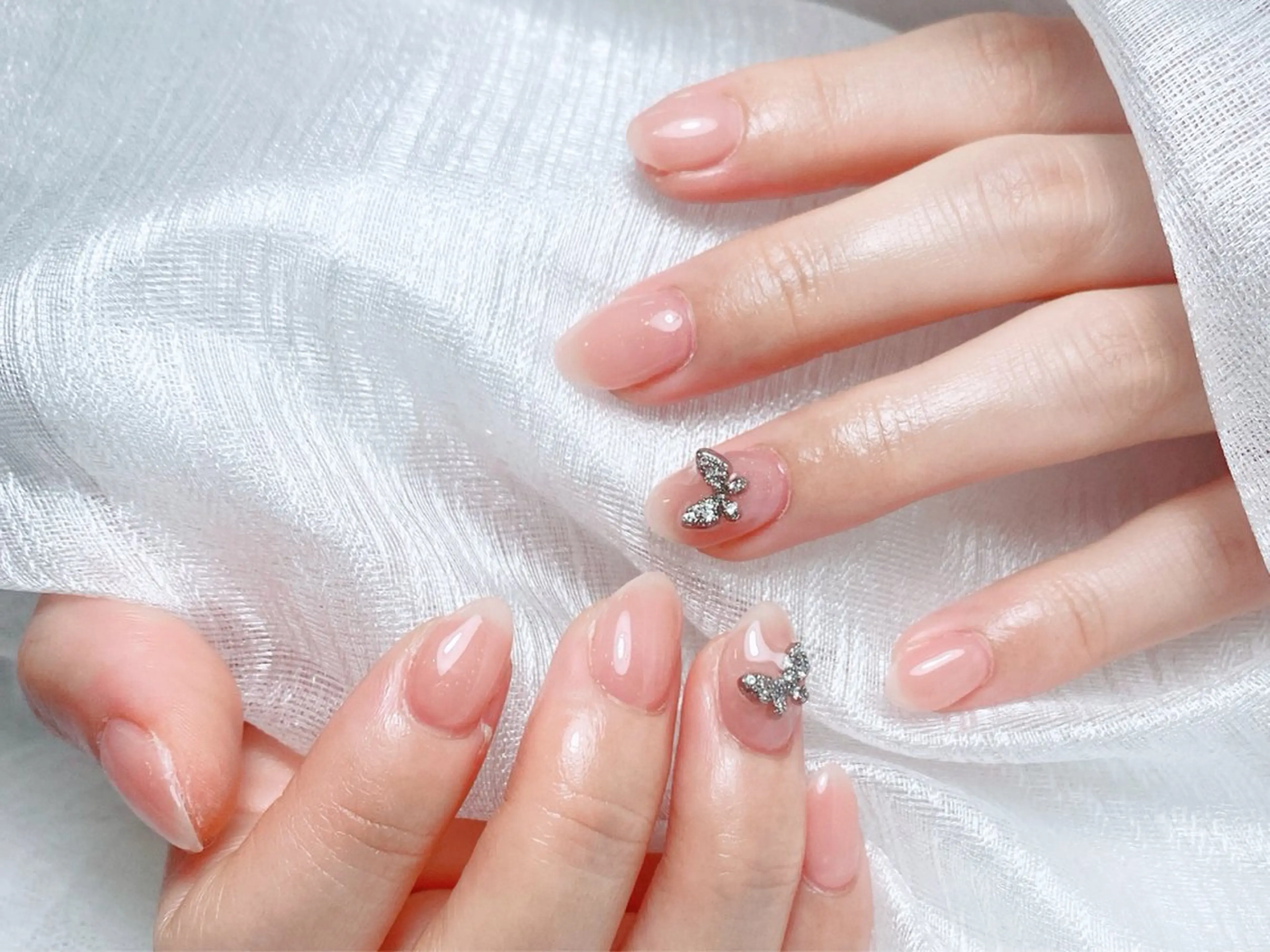 ネイル オーロラネイル チークネイル 長さ出し フットネイル フレンチネイル ハンドネイル ハンドケア lily nailのネイルデザイン