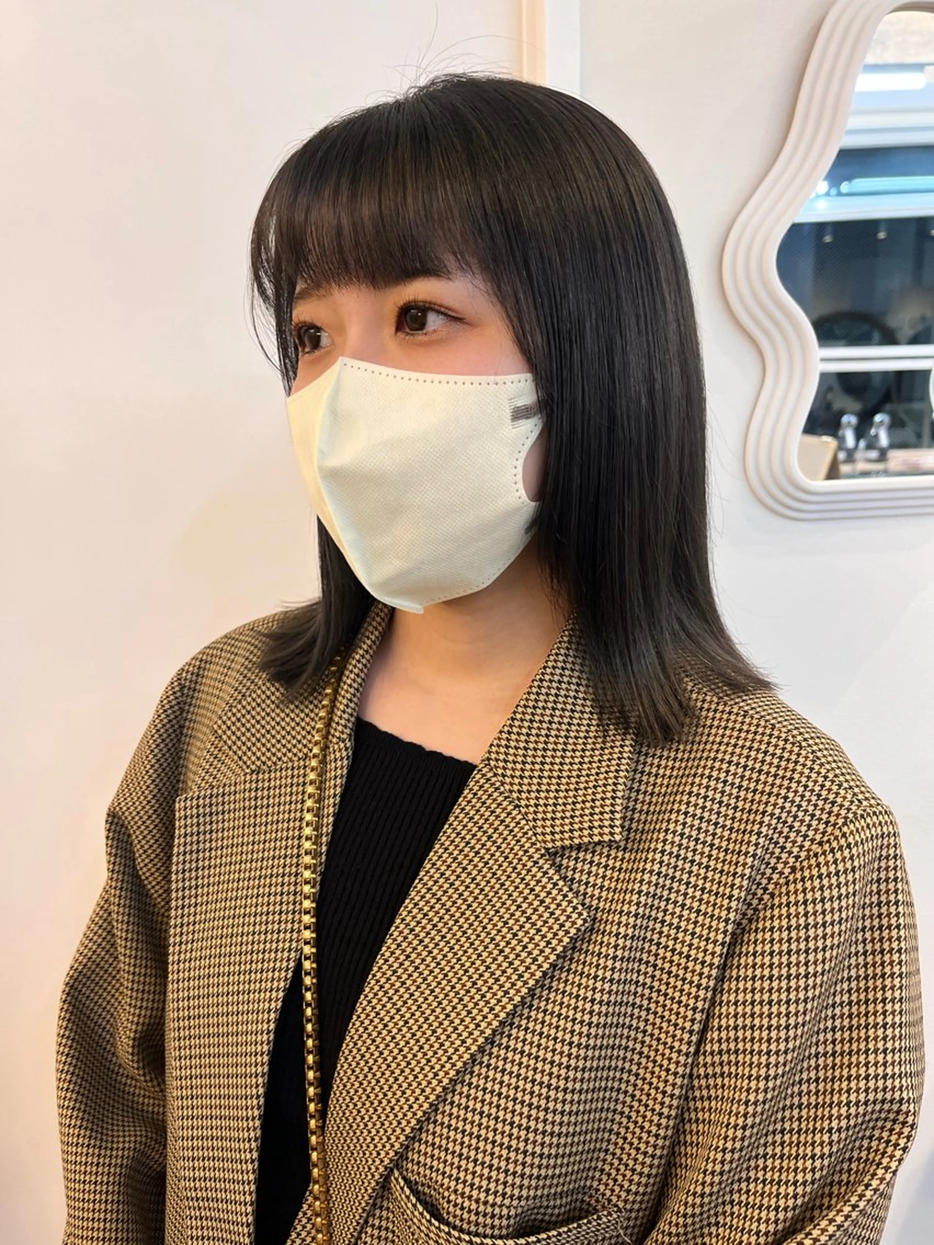 ミディアム カラー ブリーチ 透明感カラー グレージュ ヘアカラー レイヤーカット/韓国 ヘア/ honokaのヘアスタイル