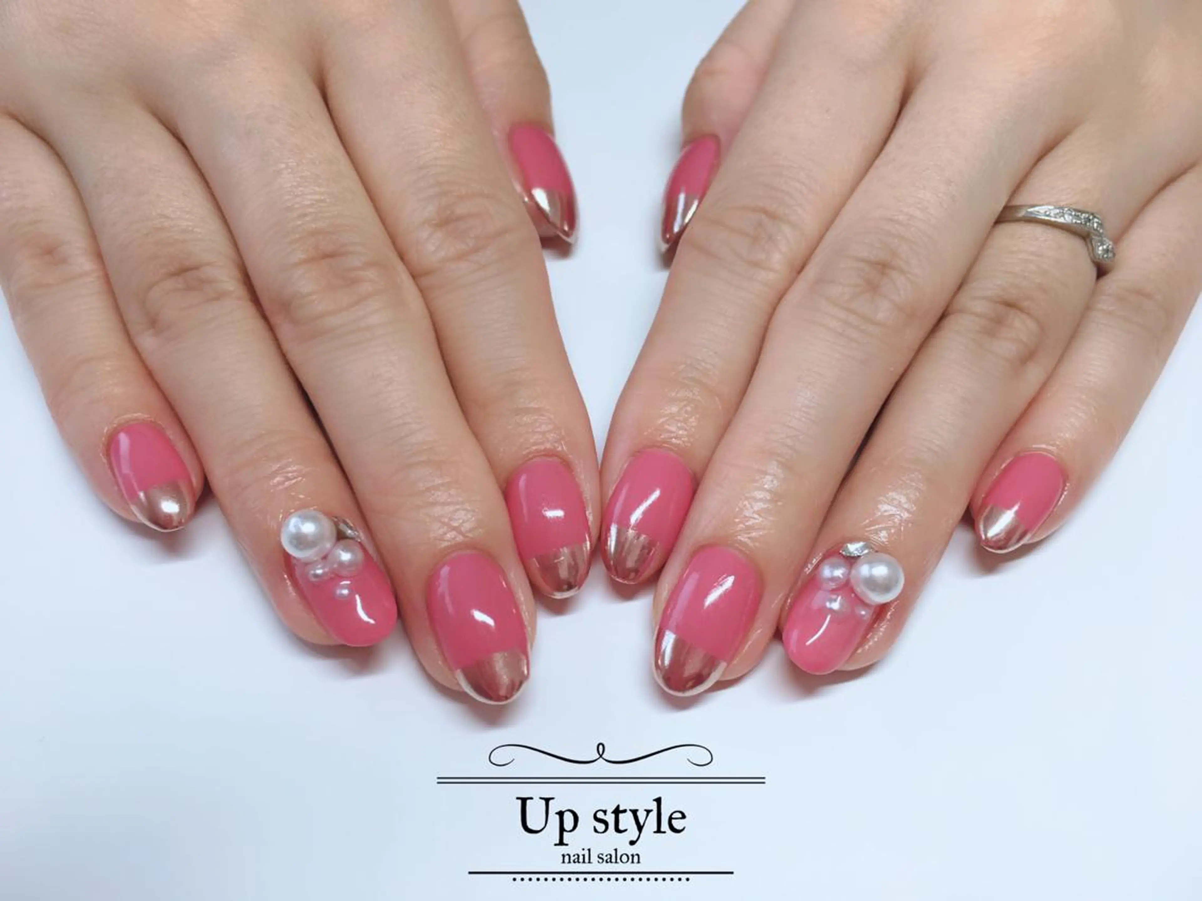 ネイル Up styleのネイルデザイン