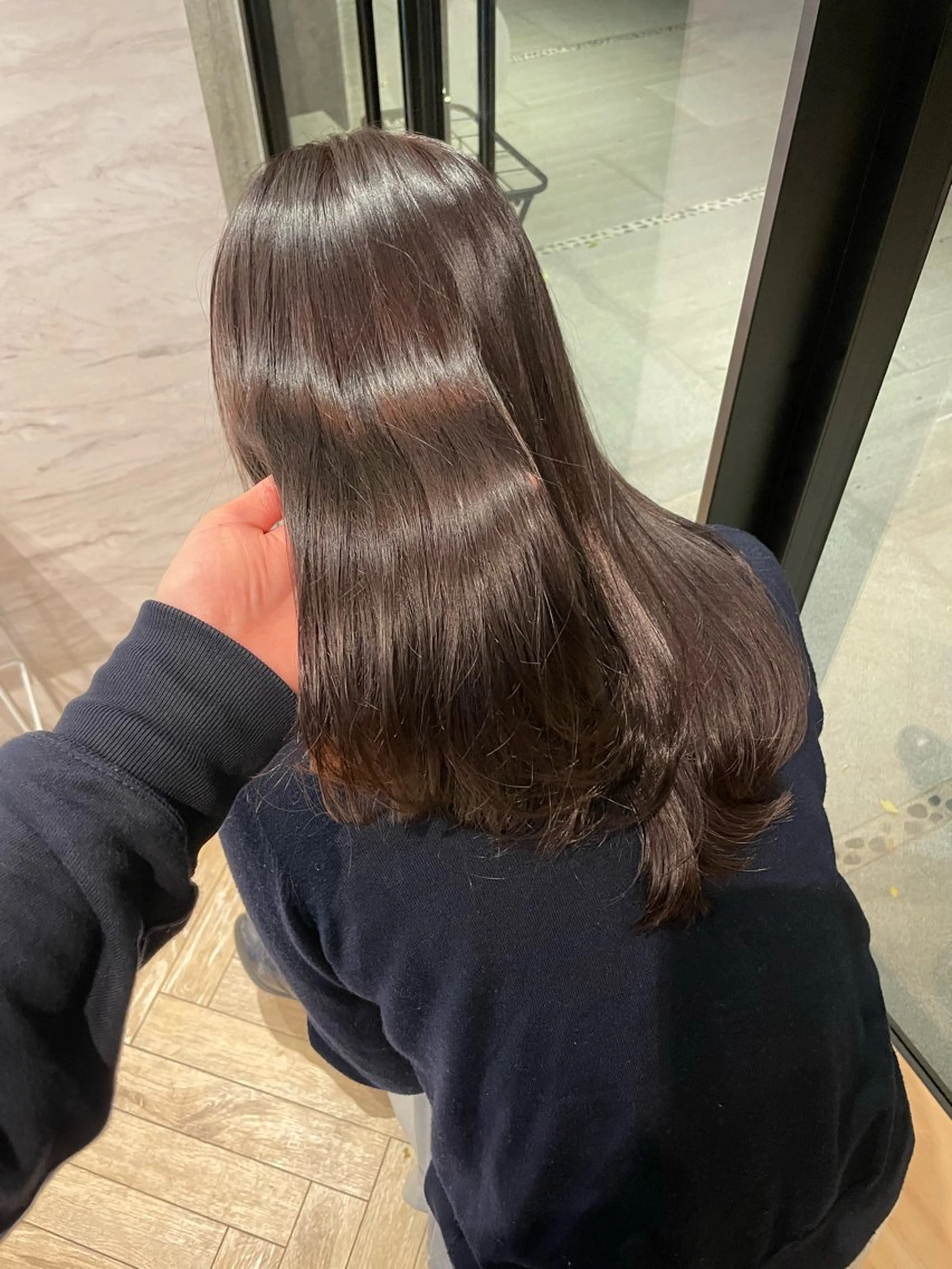 【🌟湿度に負けないサラサラヘアに🌟】🤍バングカット+カラー+髪質改善ストレート(縮毛矯正)🤍の写真