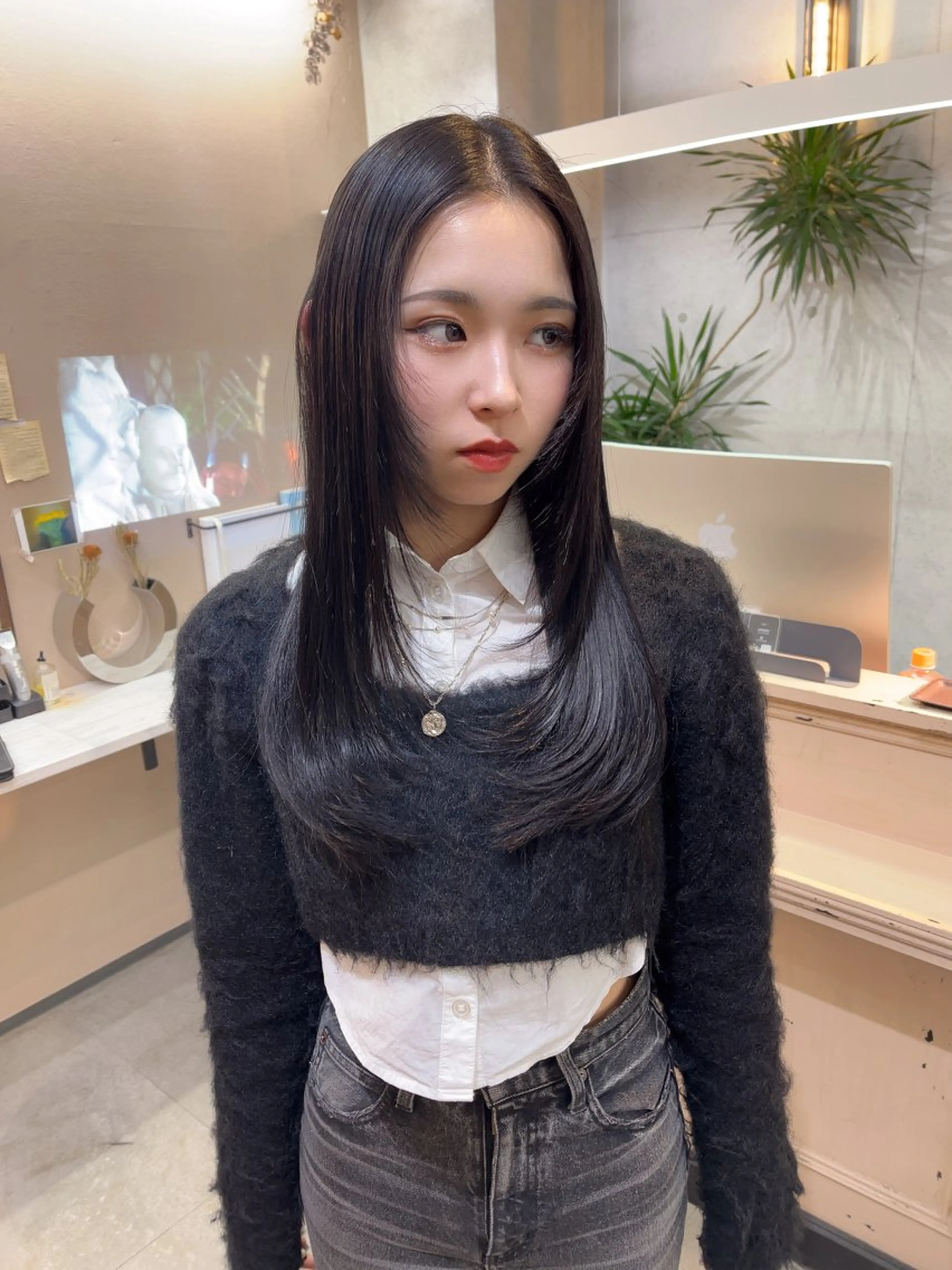 ロング カット ヘアカラー トリートメント MIES amane(アマネ)のヘアスタイル