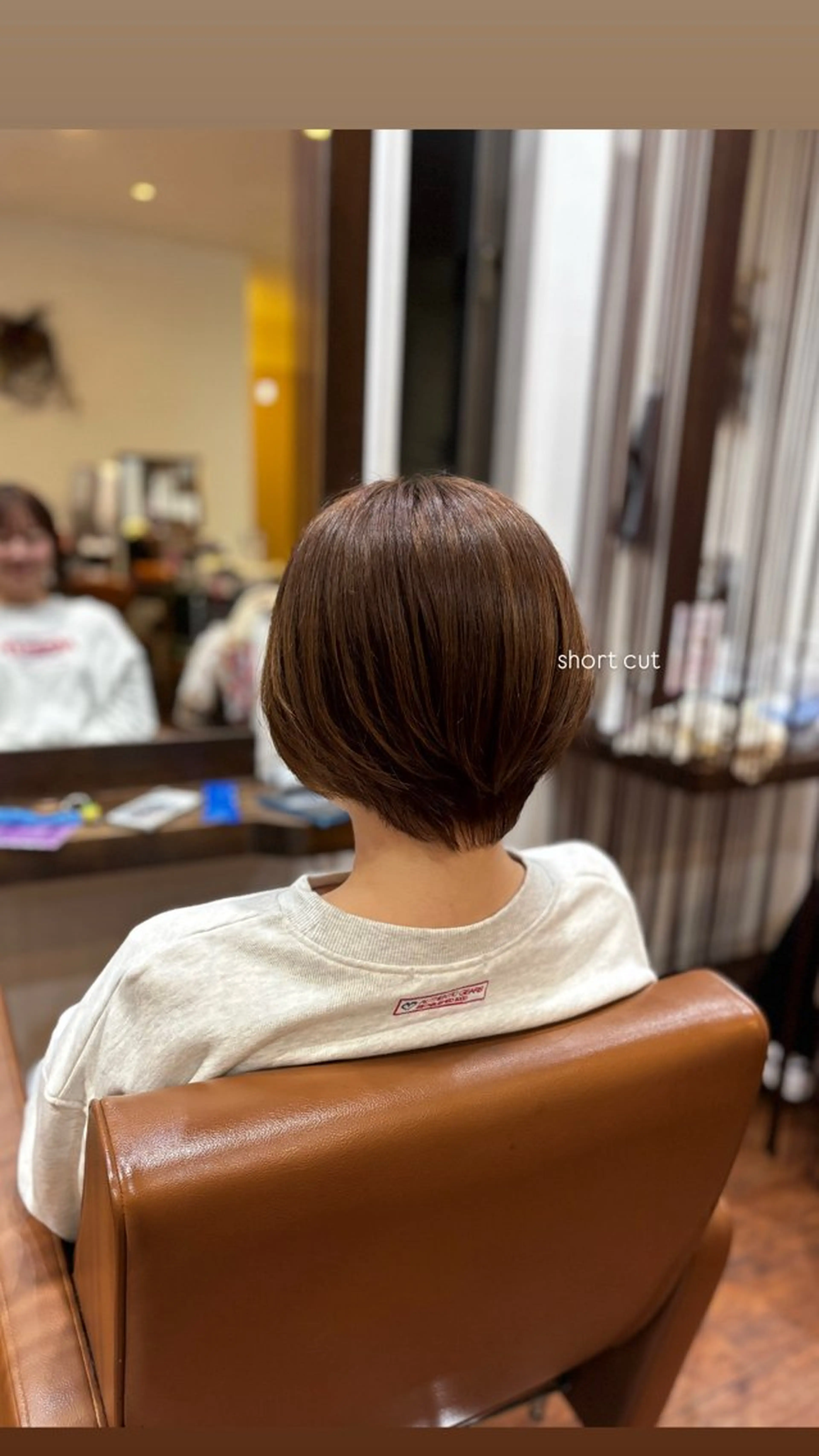 ショート カット ヘアカラー パーマ 天野 妃菜のヘアスタイル