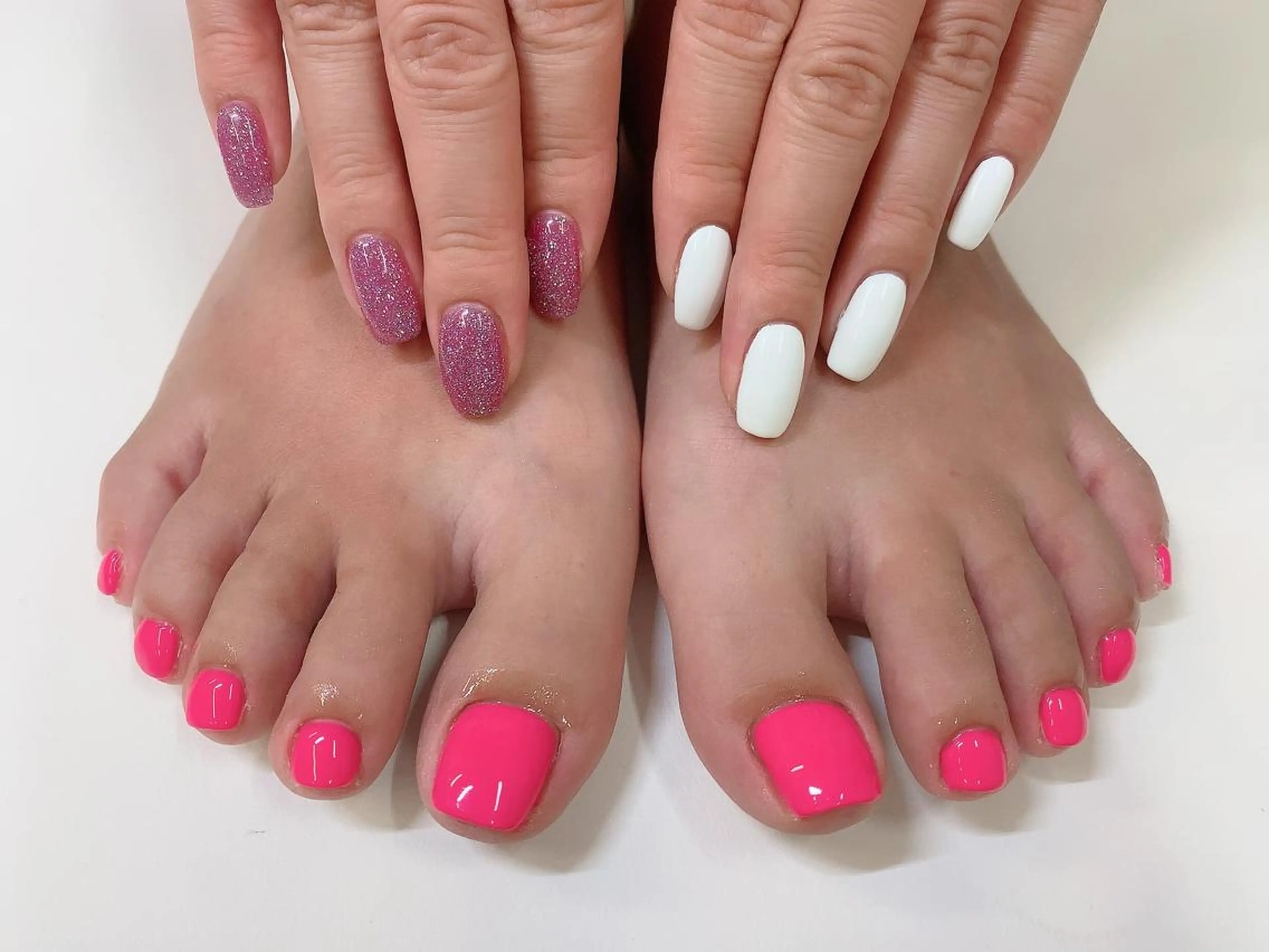 ❗️超お得❗️ハンド&フット　ワンカラーの写真