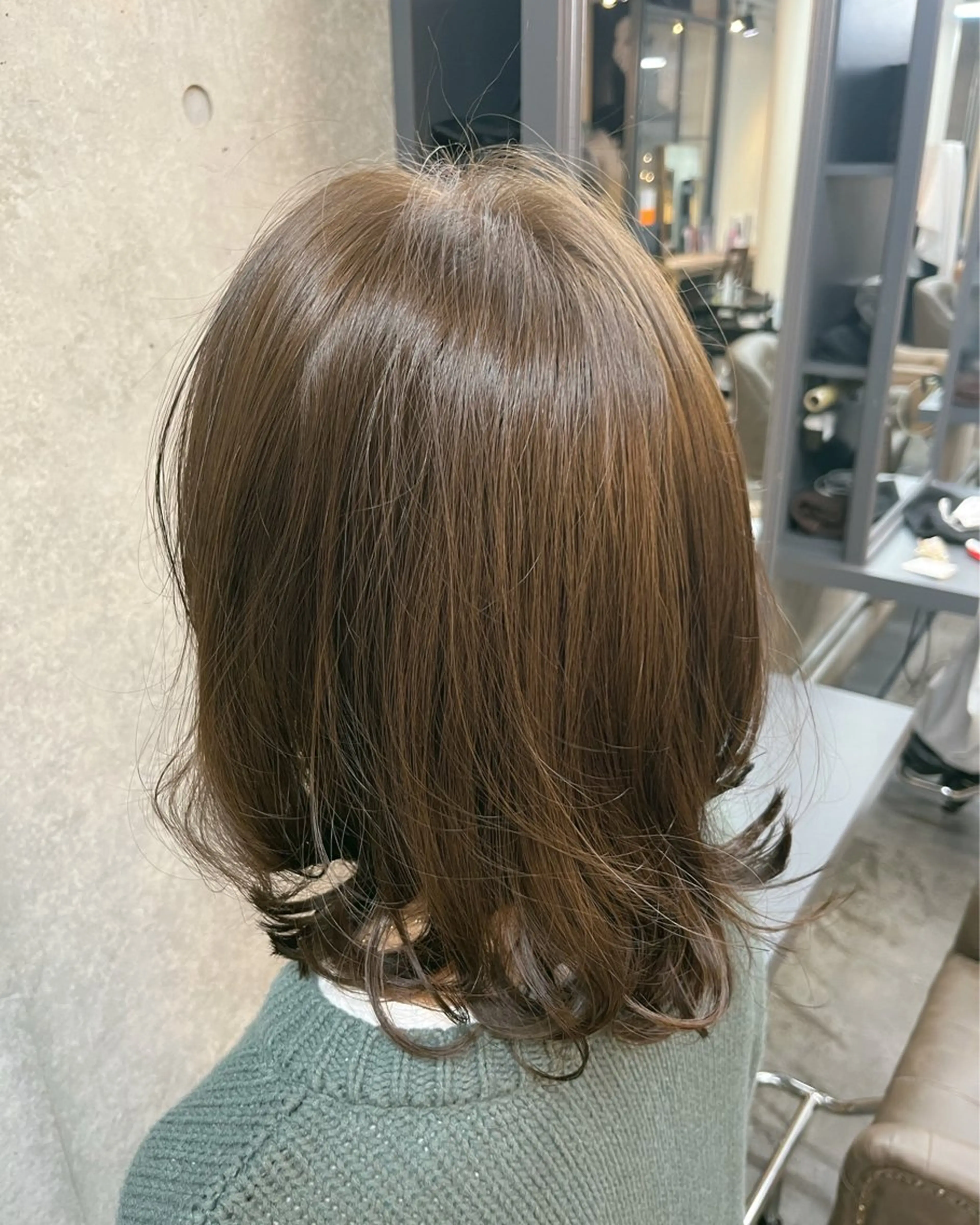 セミロング SHOTA ハイライト/パーマのヘアスタイル