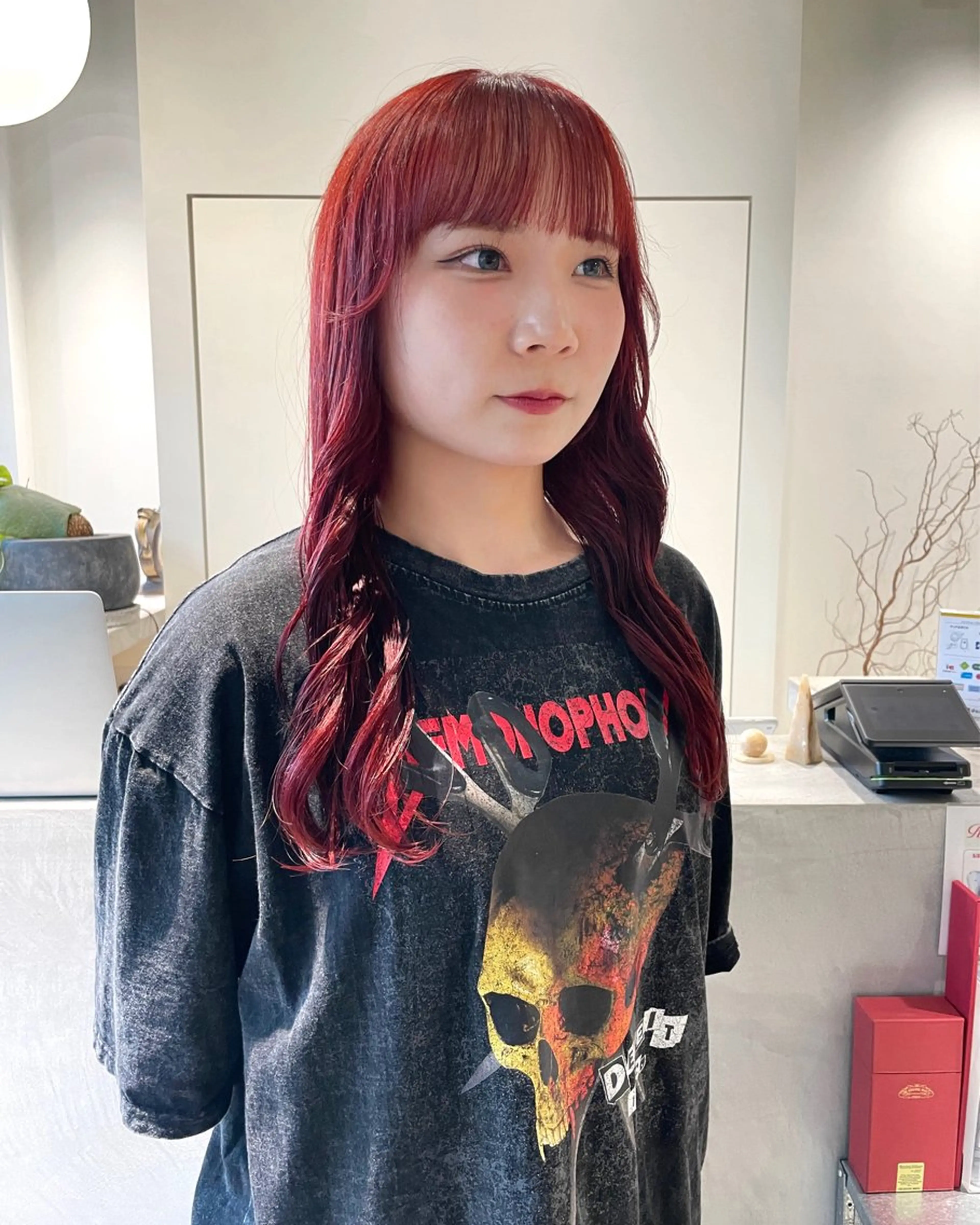 ロング カラー ヘアカラー 林 千聖のヘアスタイル