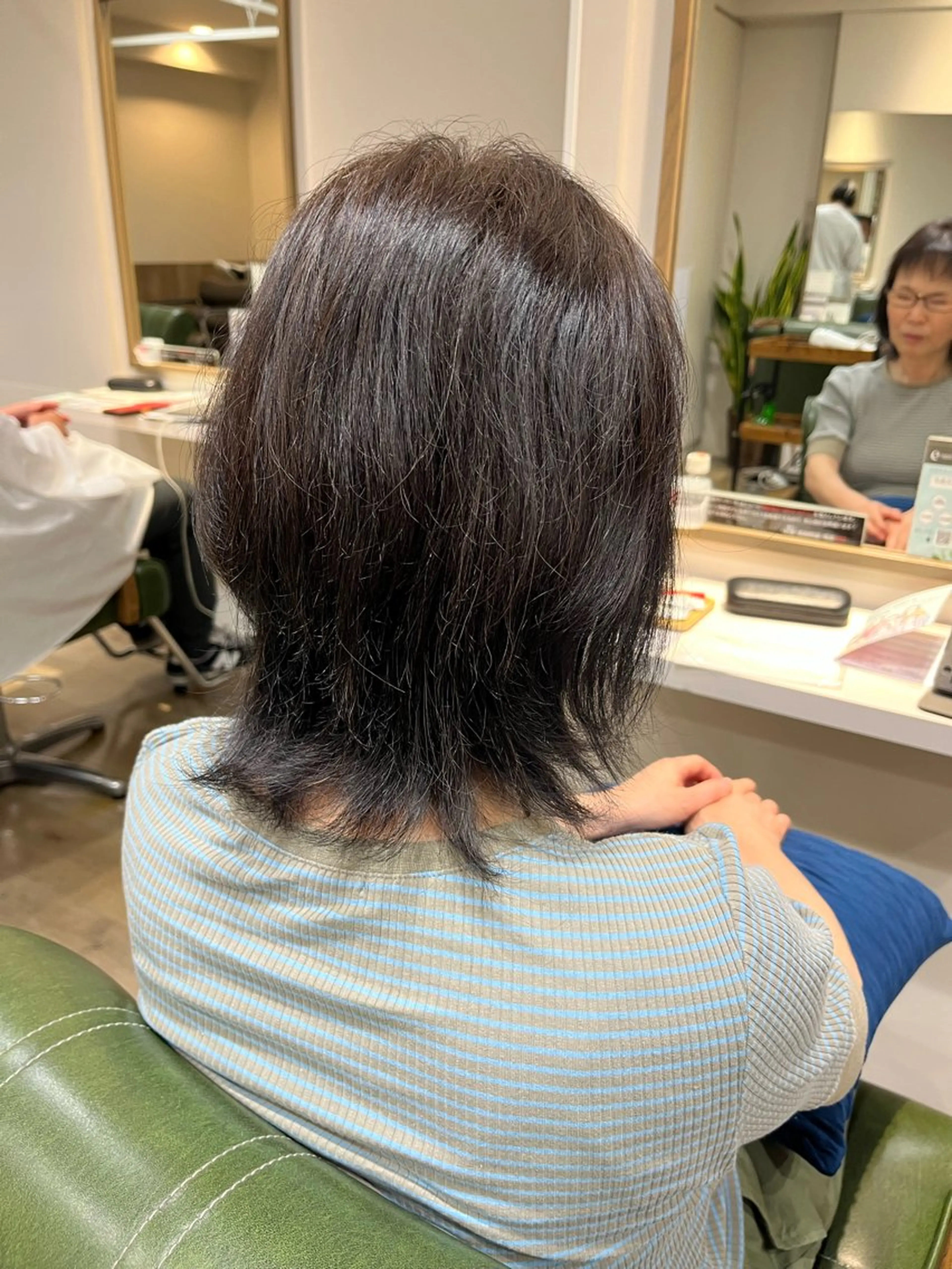 ショート 小鴨 美佳のヘアスタイル