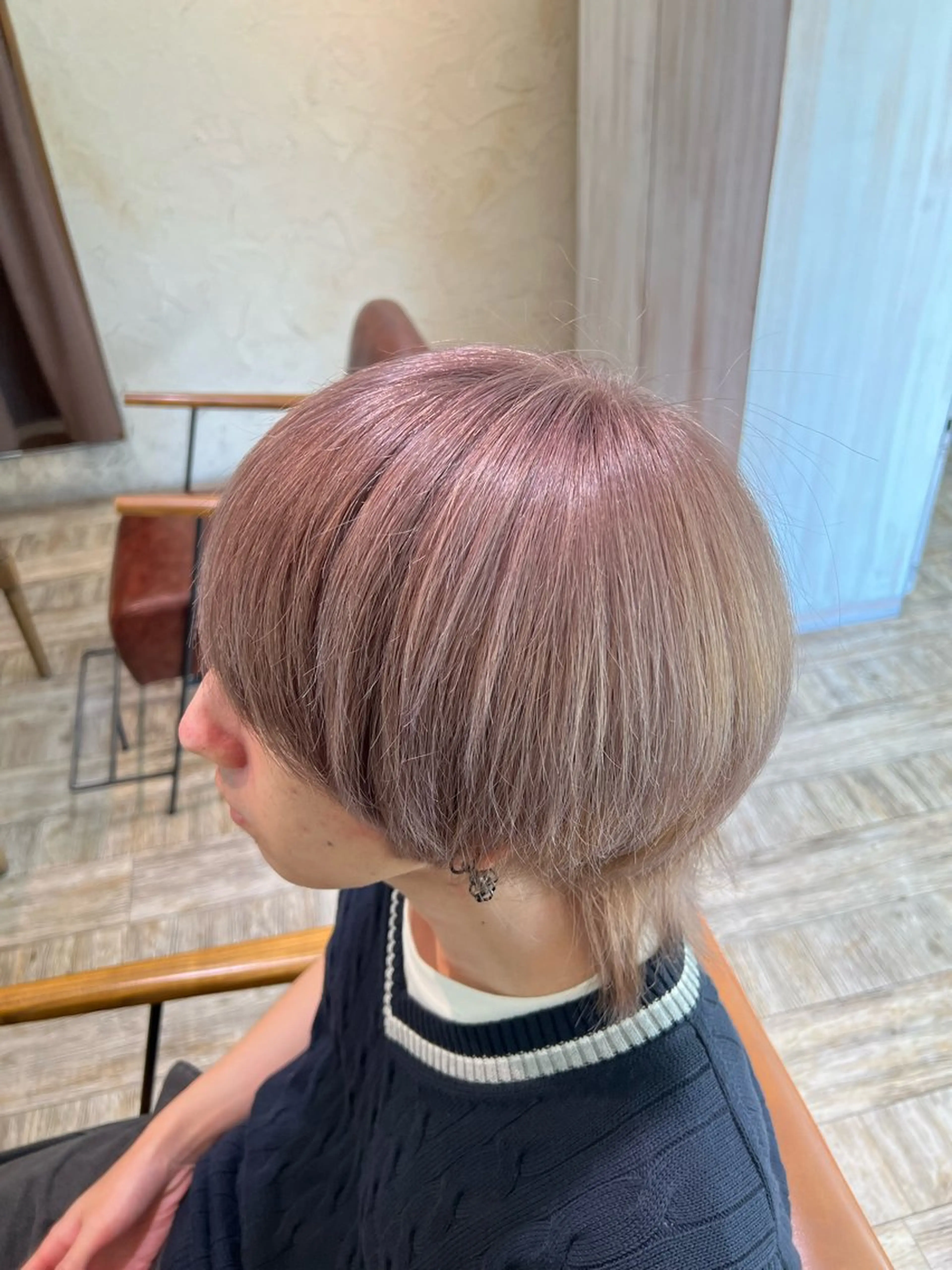 ショート カラー ブリーチ 似合わせカット ヘアカラー 似合わせ/ブリーチ カラー.岡田友仁のヘアスタイル