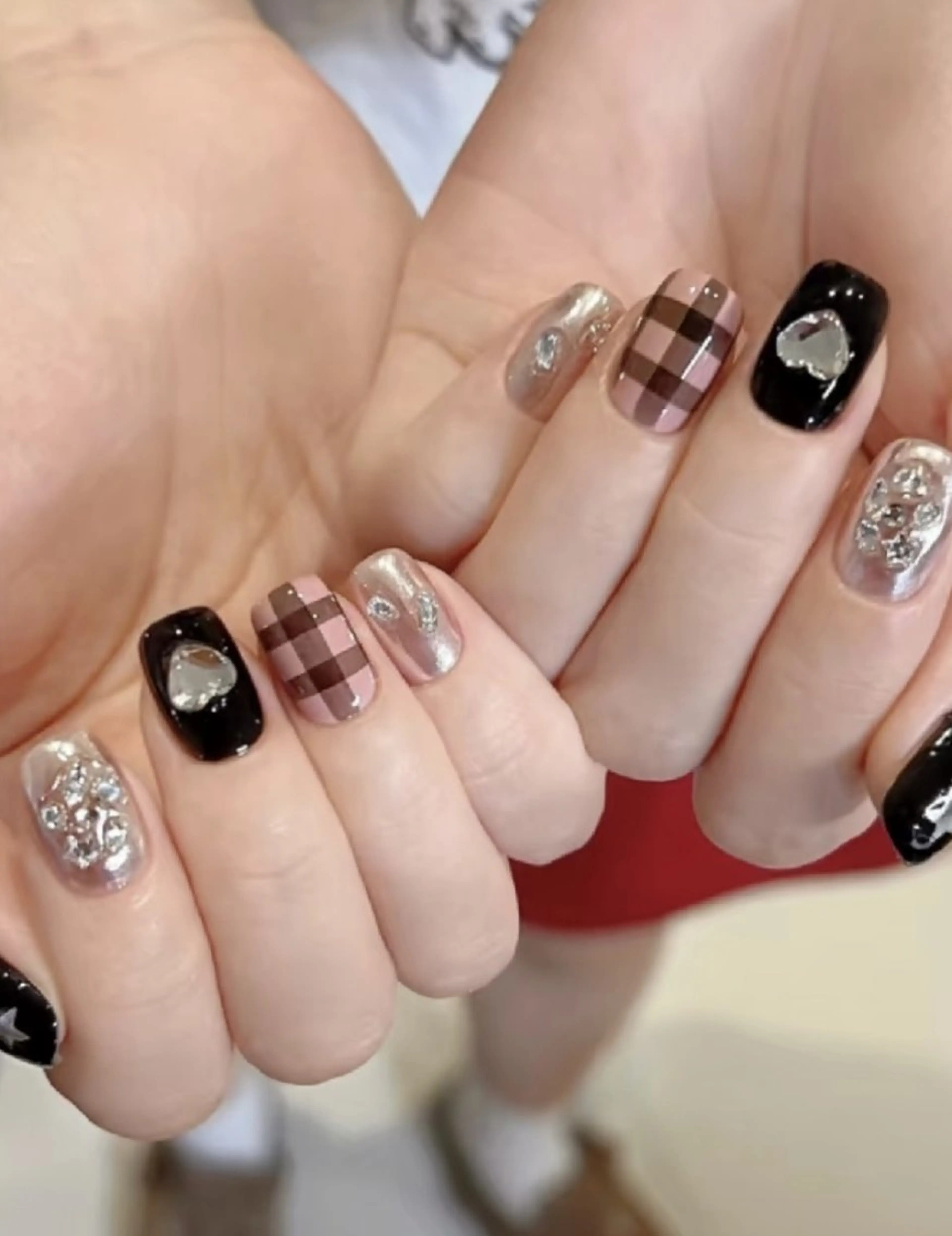 ネイル ハンドネイル パラジェル&フィルイン取り扱いサロンSol Nail所属・Sol Nail ミネのネイルデザイン