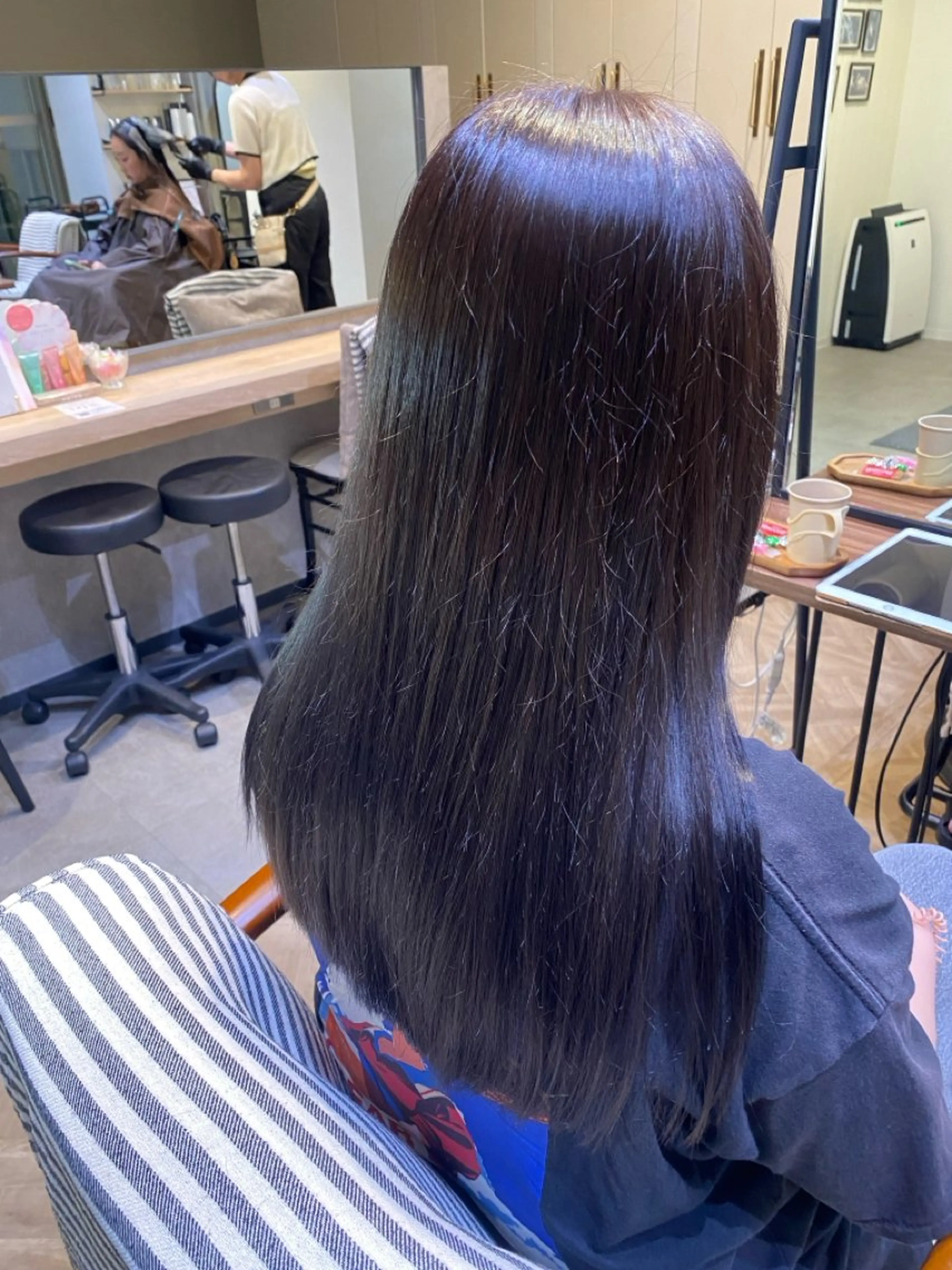 ロング カット ヘアカラー 荻原 心愛のヘアスタイル