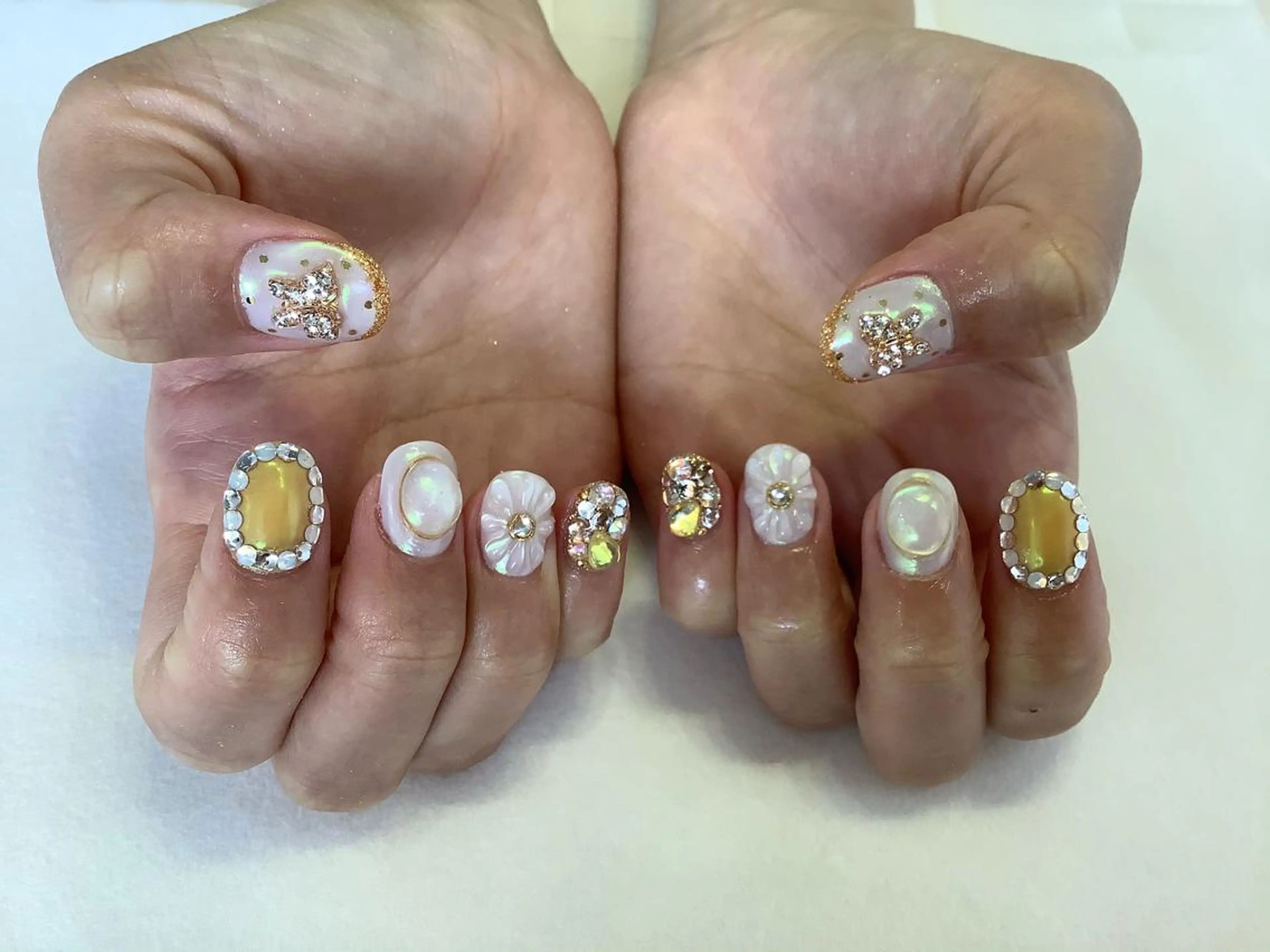 ネイル ハンドネイル 💎🐰 saki. m 🐰💎のネイルデザイン