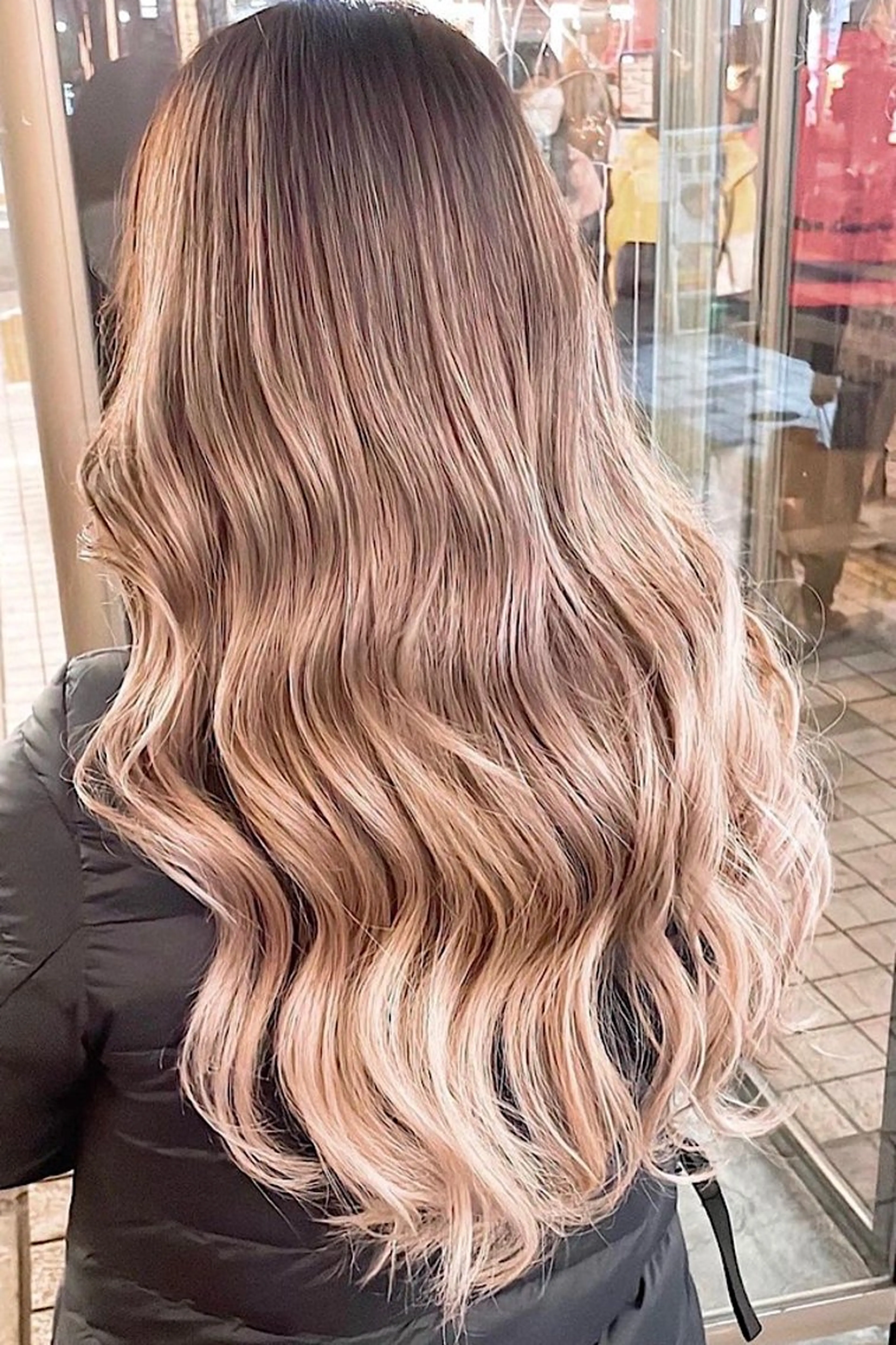 セミロング カラー プルエクステ シールエクステ セミロングパーマ 黒髪 ブリーチ カット ヘアカラー エクステ 💎ルフレ歌舞伎町 💎プルエクステのヘアスタイル