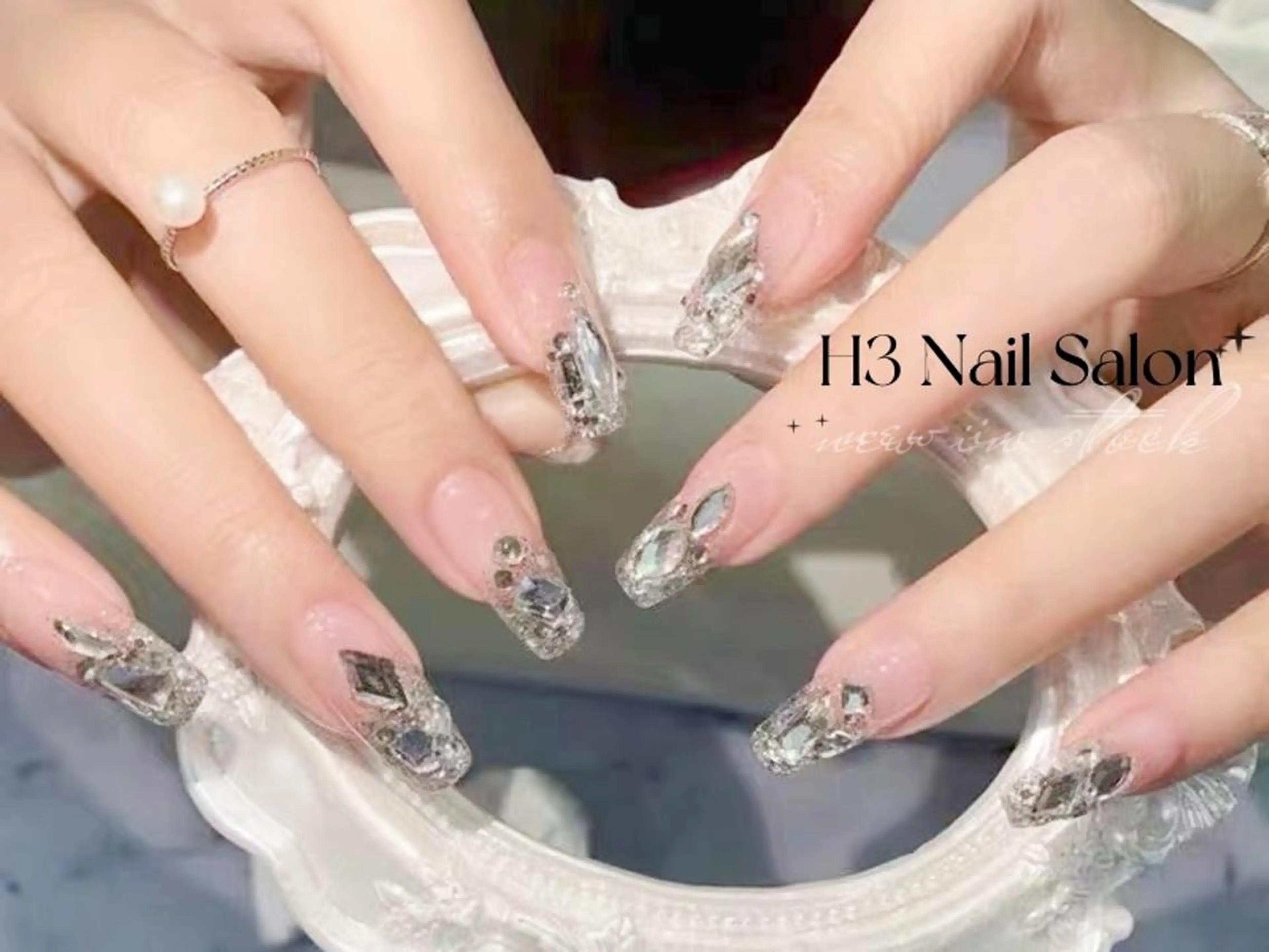 ロング ハンドネイル H3 ネイル サロンのネイルデザイン