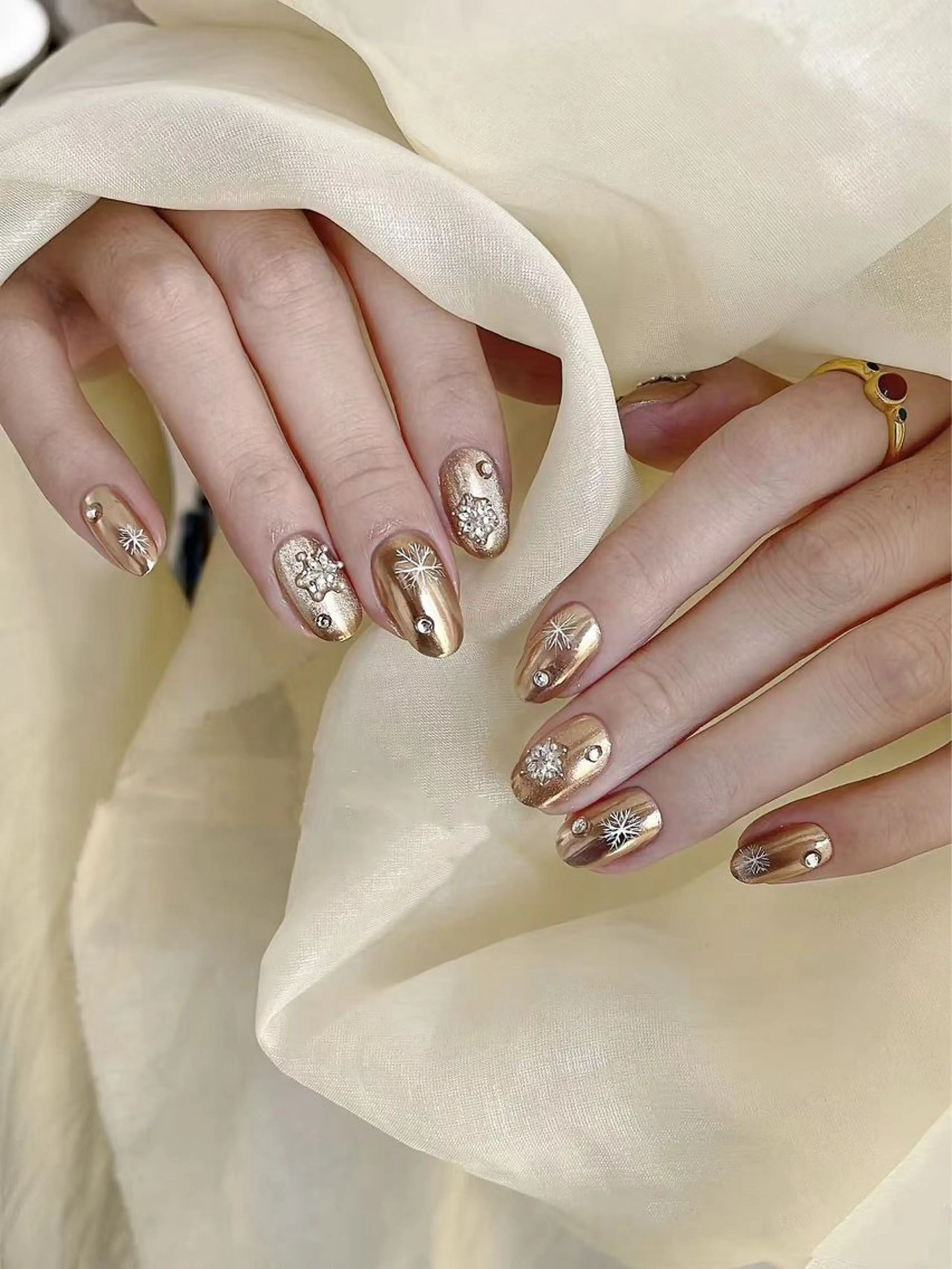 ネイル フラワーネイル フレンチネイル ジェルネイル ガラスフレンチ ハート ハンドネイル BabyYouMi nailのネイルデザイン