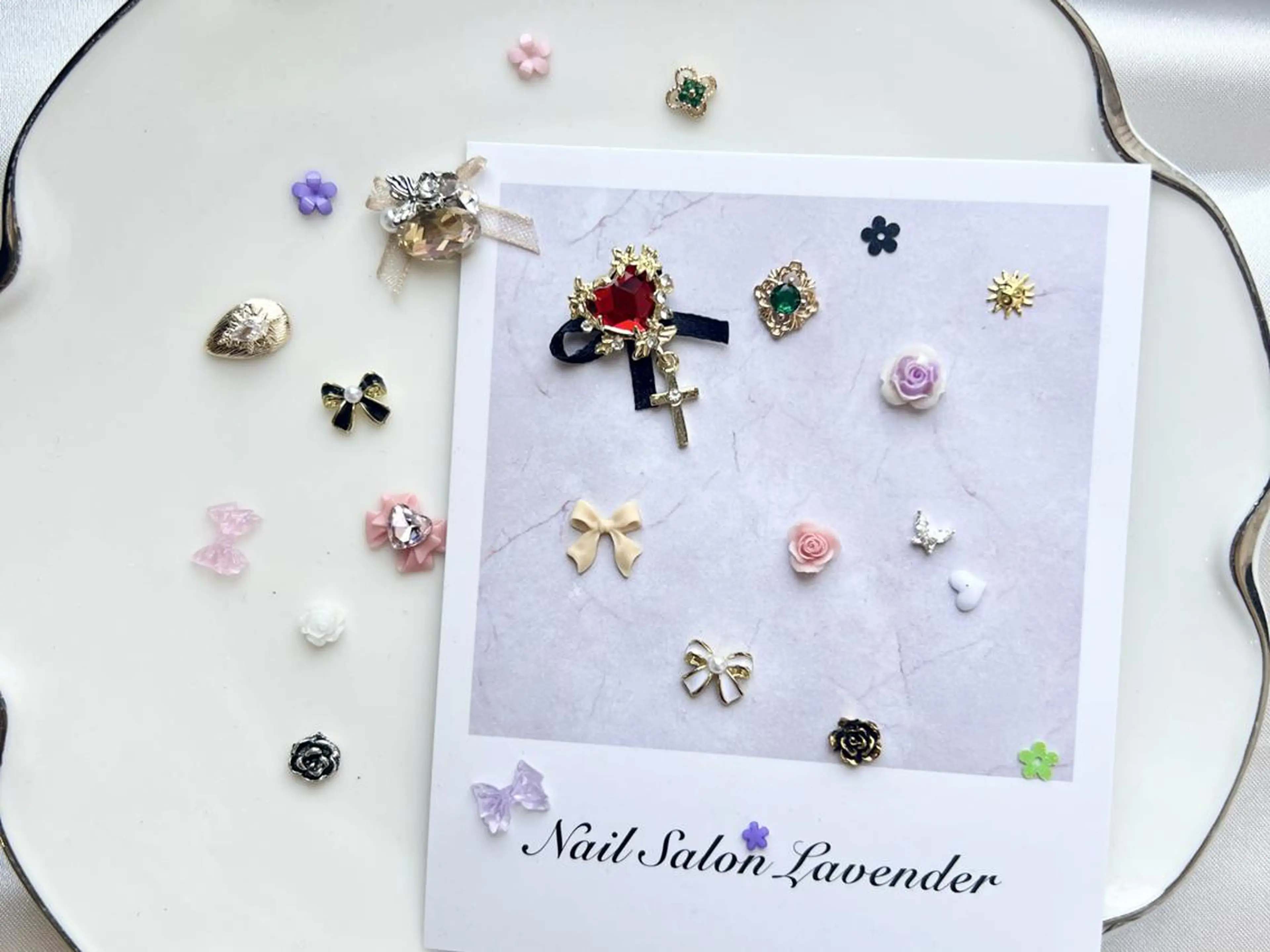 ネイル フレンチネイル グラデーション ワンカラーネイル ストーンネイル ハンドネイル 佐藤 ニーナ★ラベンダーのネイルデザイン