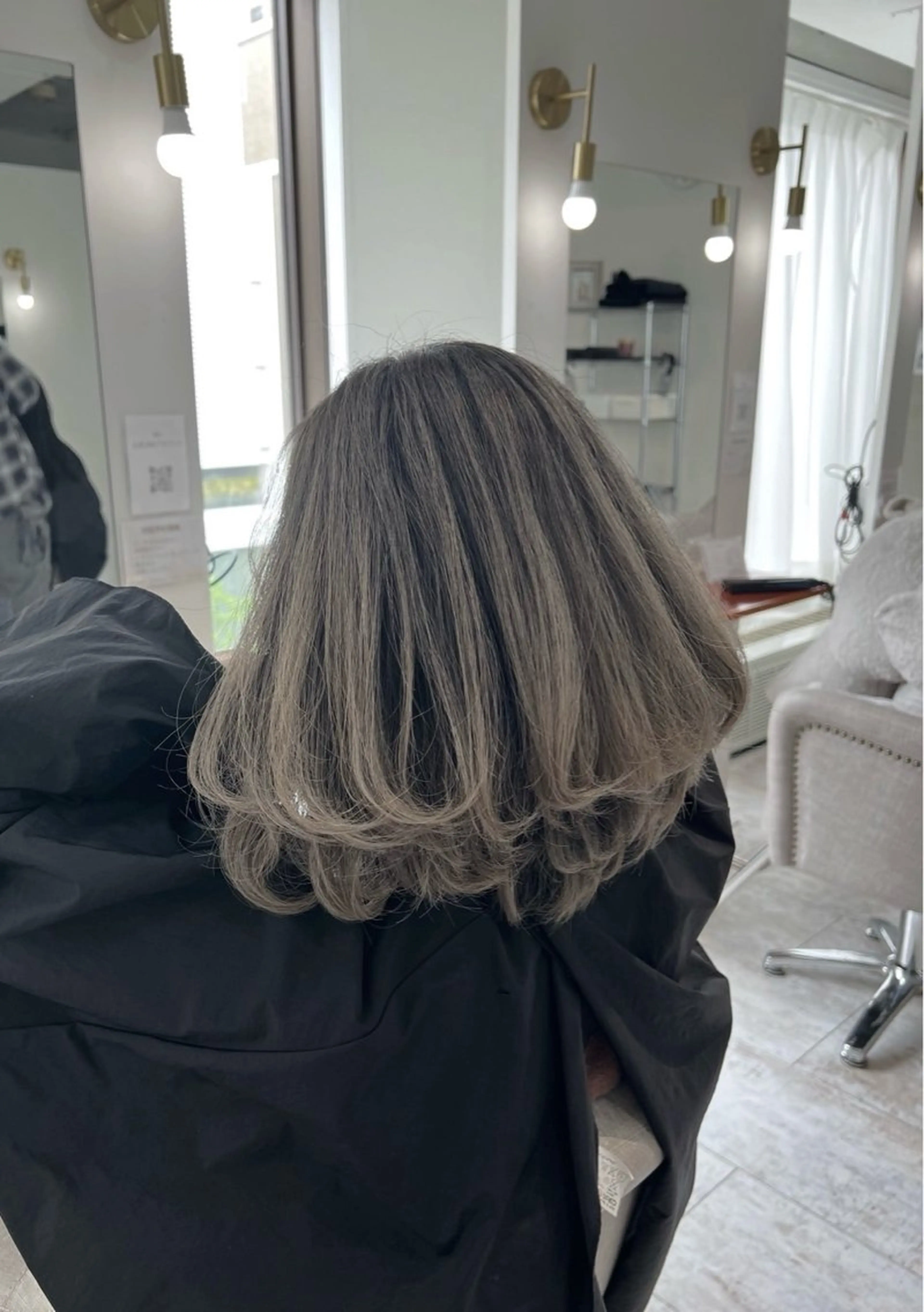 ミディアム カラー バレイヤージュ グレージュ レイヤーカット カット ヘアカラー トリートメント ROBIN所属・指名数No.1 /NAOYAのヘアスタイル