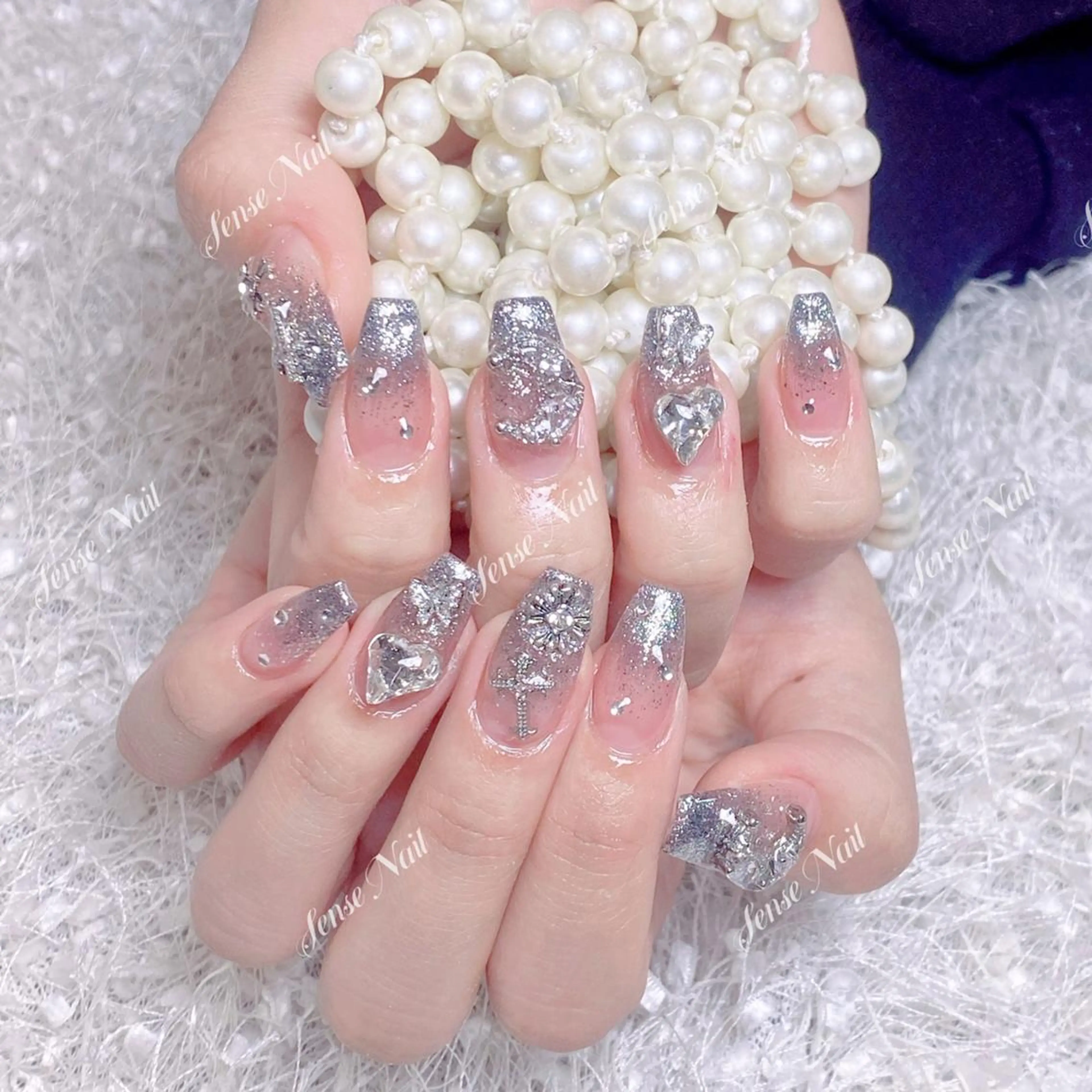 ネイル Kurieitibu 🍬Byu~tīのネイルデザイン