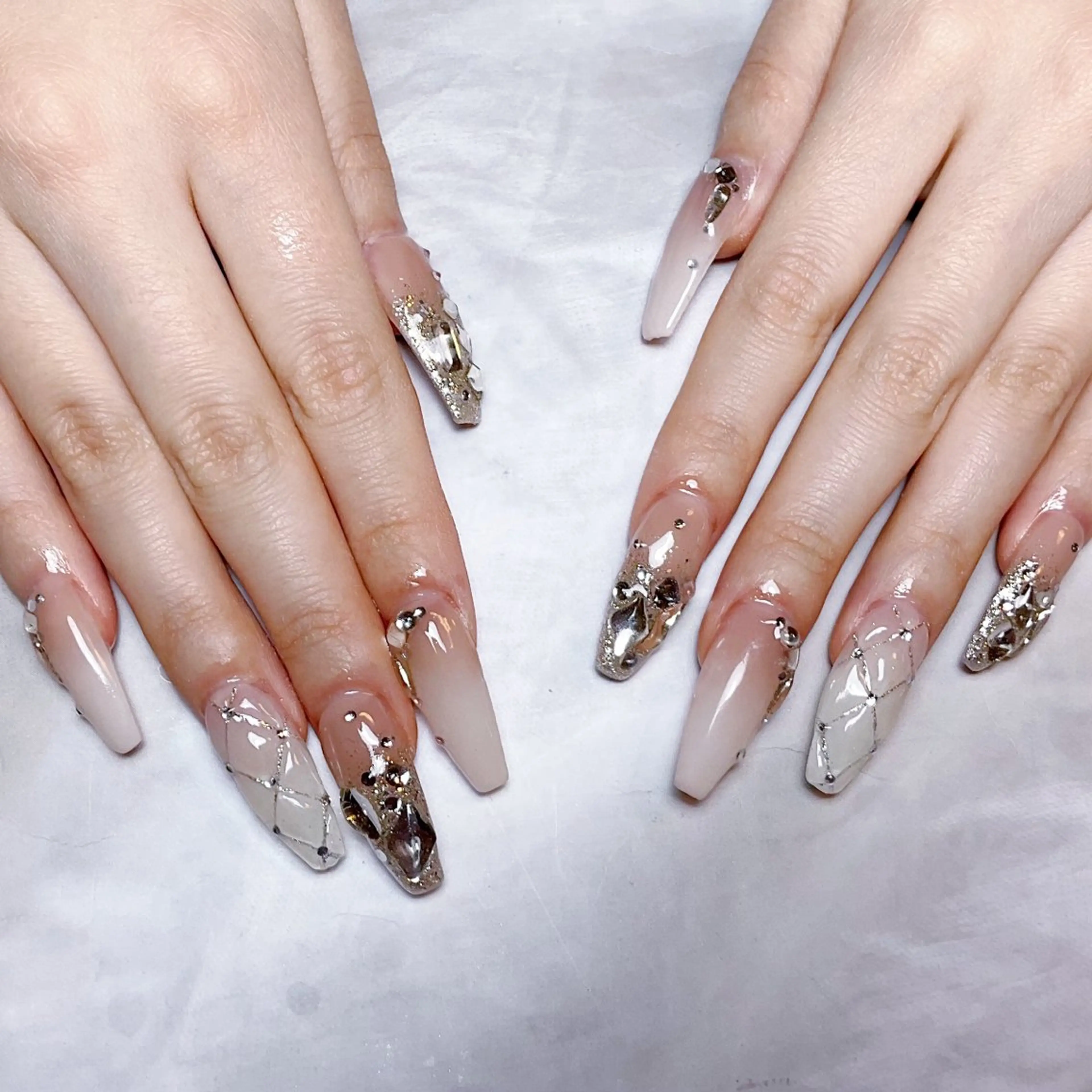 ネイル ハンドネイル 🌈Yun nail hyejin💋のネイルデザイン