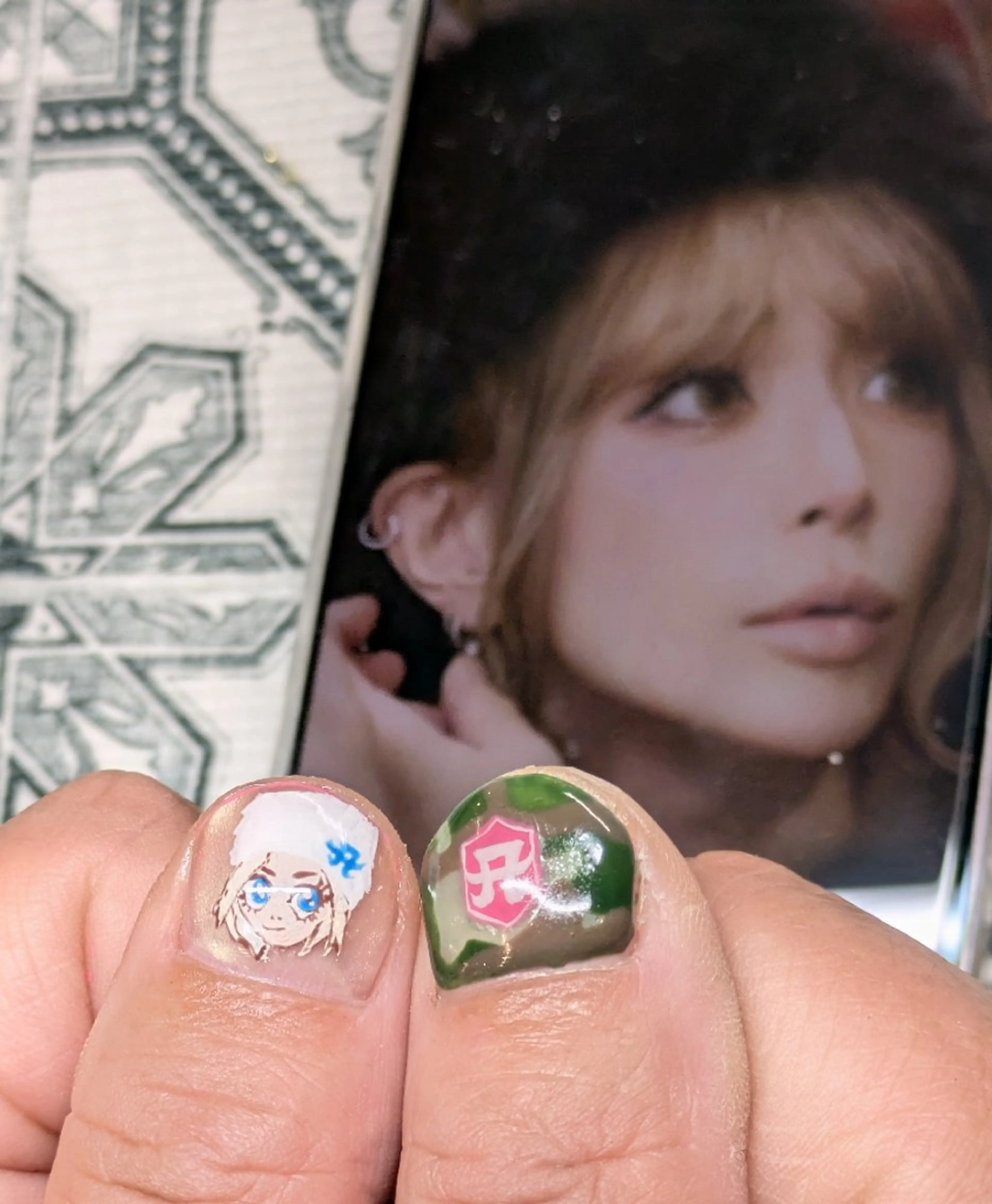 ネイル ハンドネイル La Belle Vie所属・imaichise 🧡💜推しネイルのネイルデザイン