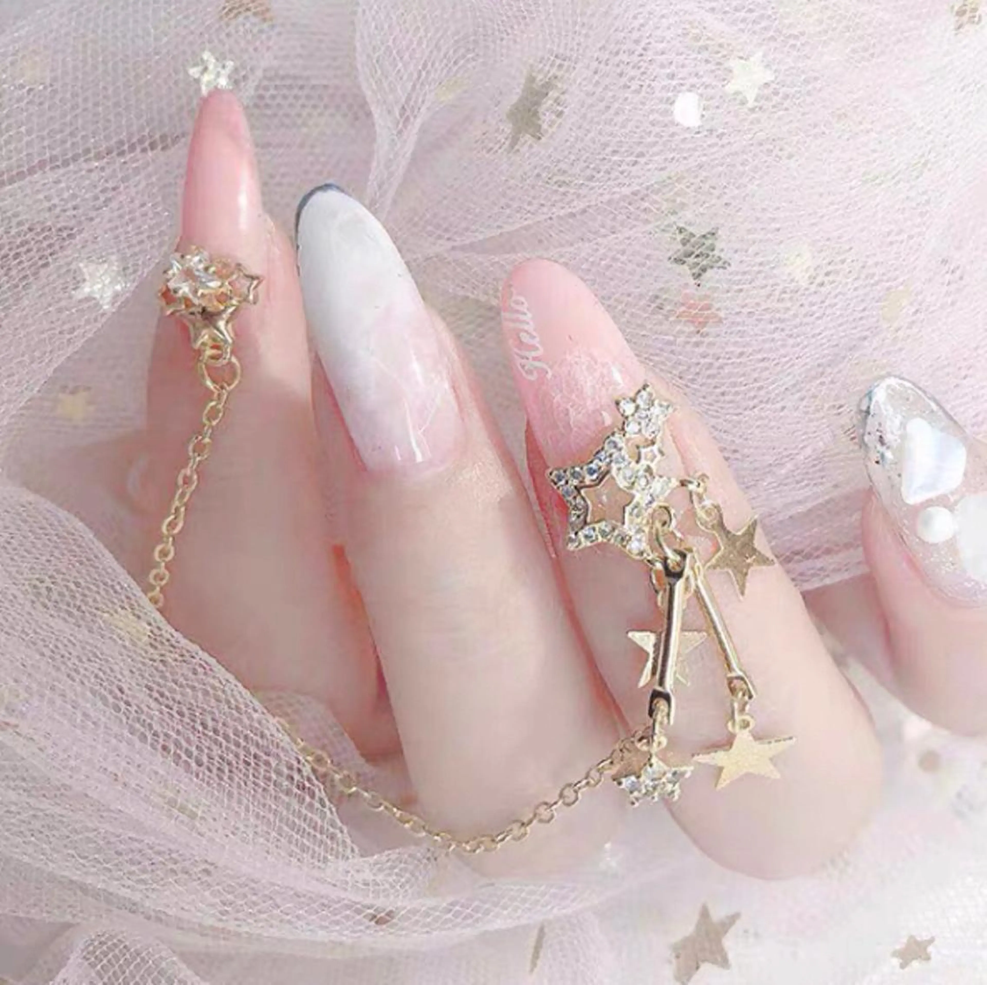 ネイル 「Honey NAIL新宿店」所属・Honey スカルプ専門店のネイルデザイン