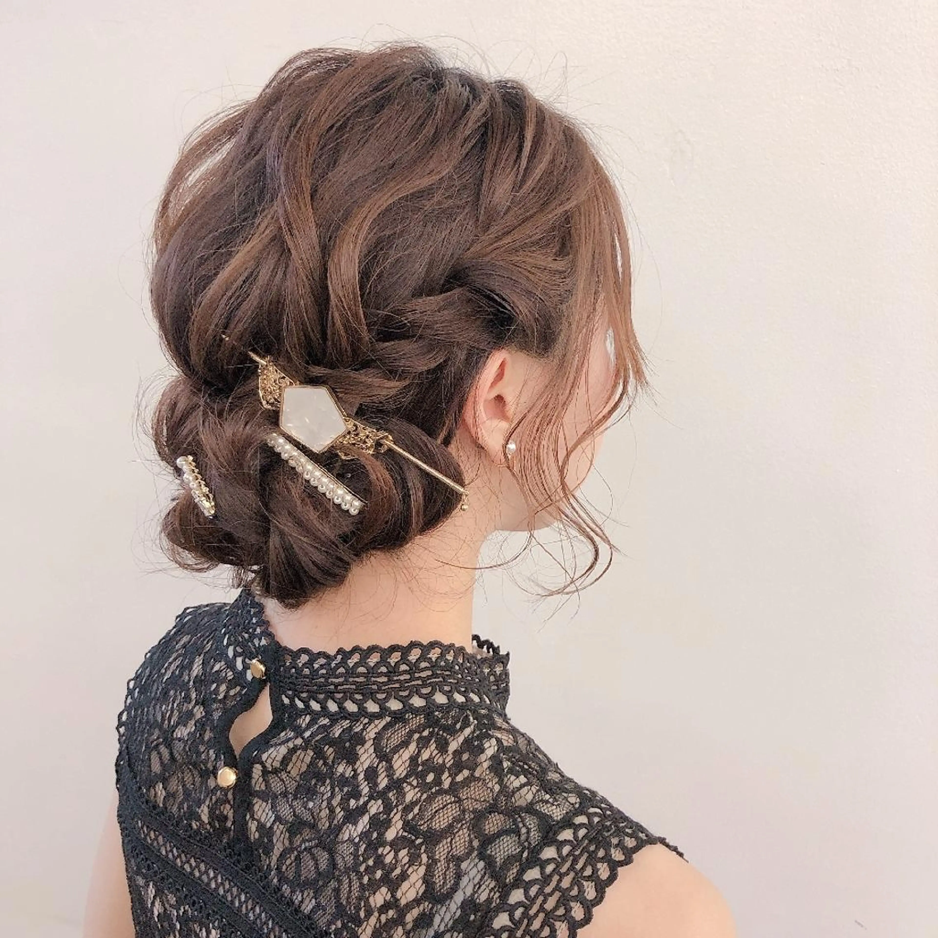 セミロング ヘアアレンジ 鶴田 風雅のヘアスタイル