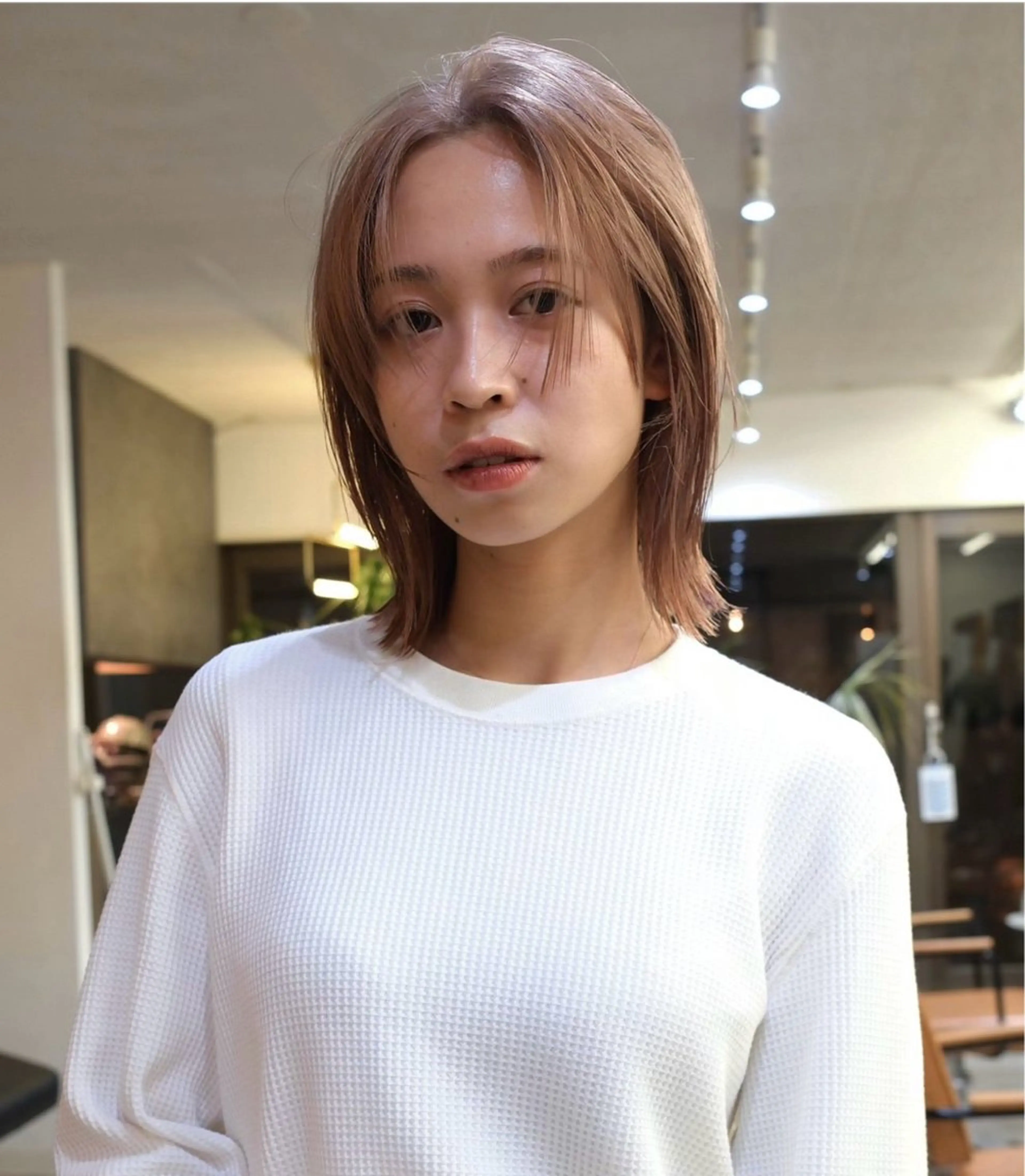 ミディアム カット LUCCI所属・udaハイトーン /ボブ/レイヤーのヘアスタイル