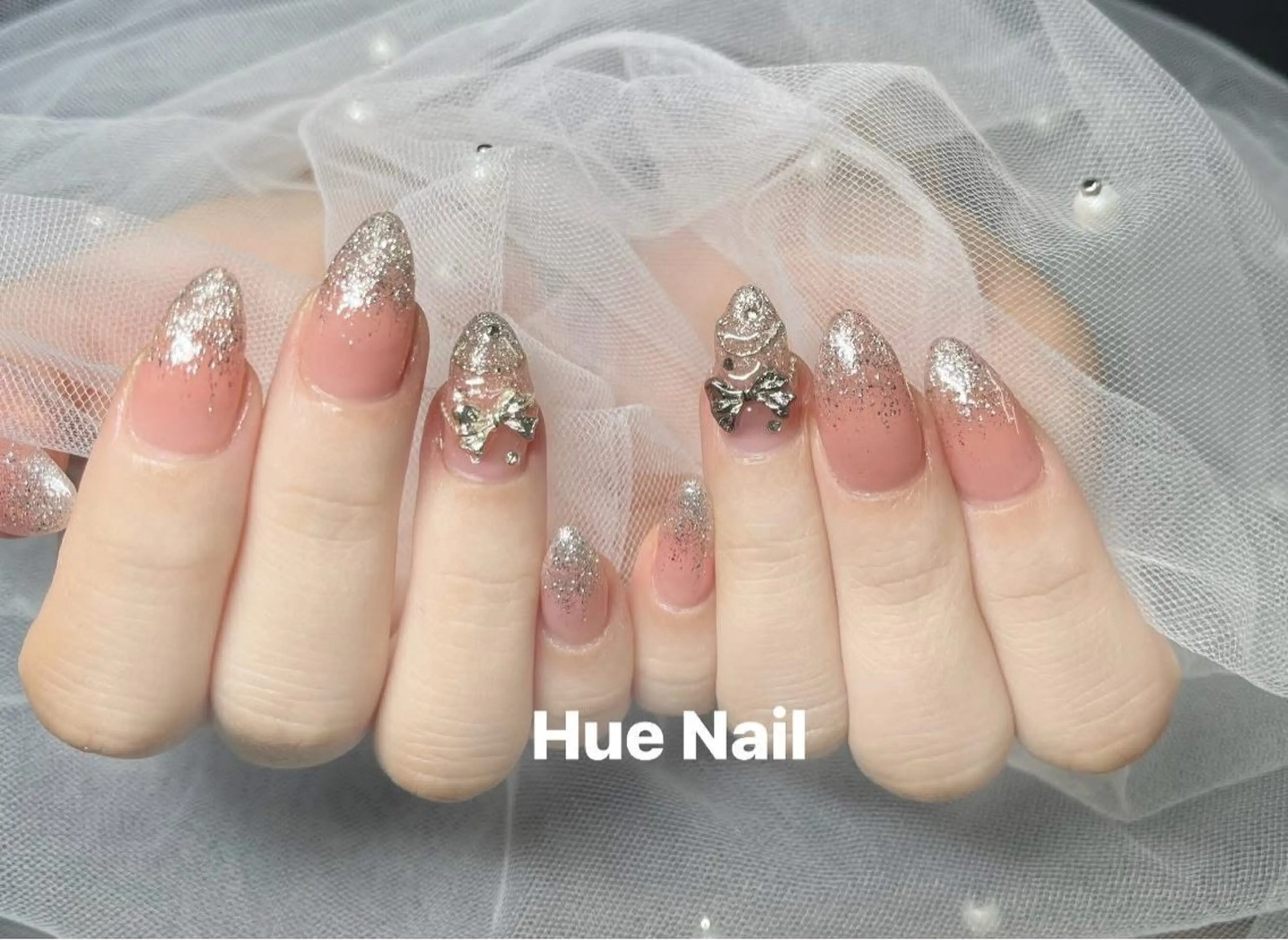 ミディアム HOANG NAILのネイルデザイン