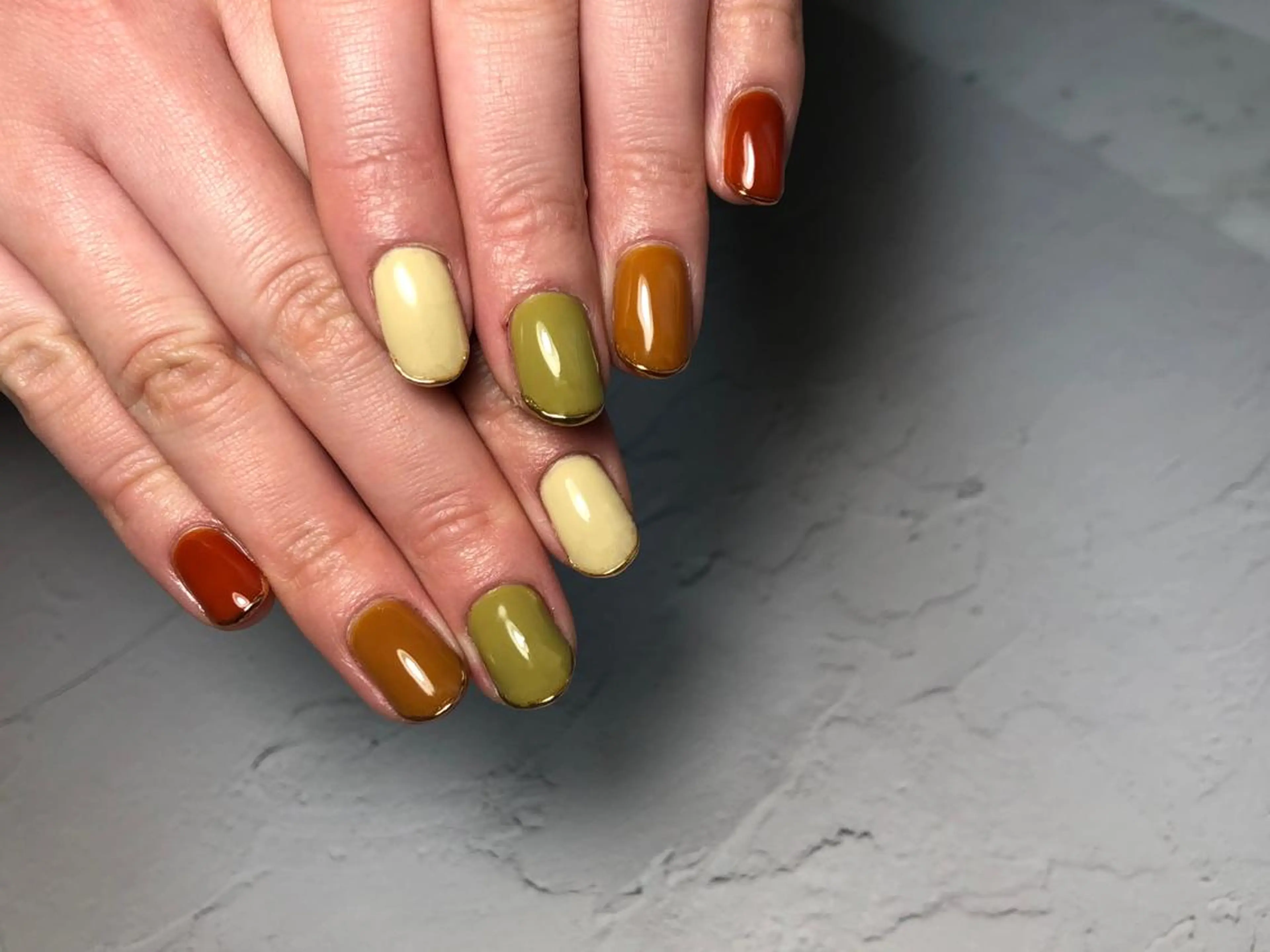 ネイル シンプルネイル EMIKOのネイルデザイン