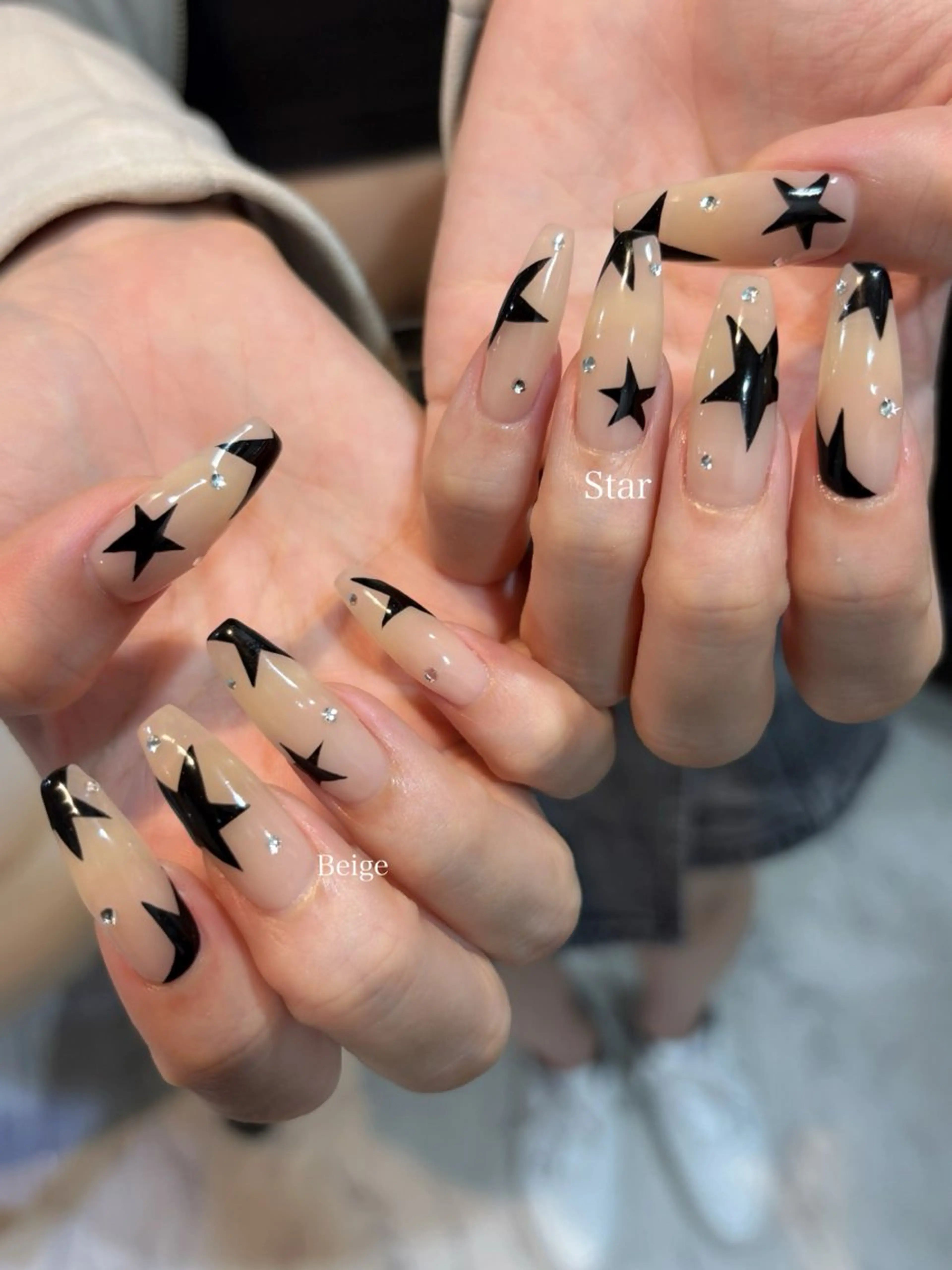 ネイル mofie🤍ユミ/ 恵比寿/パラジェルのネイルデザイン